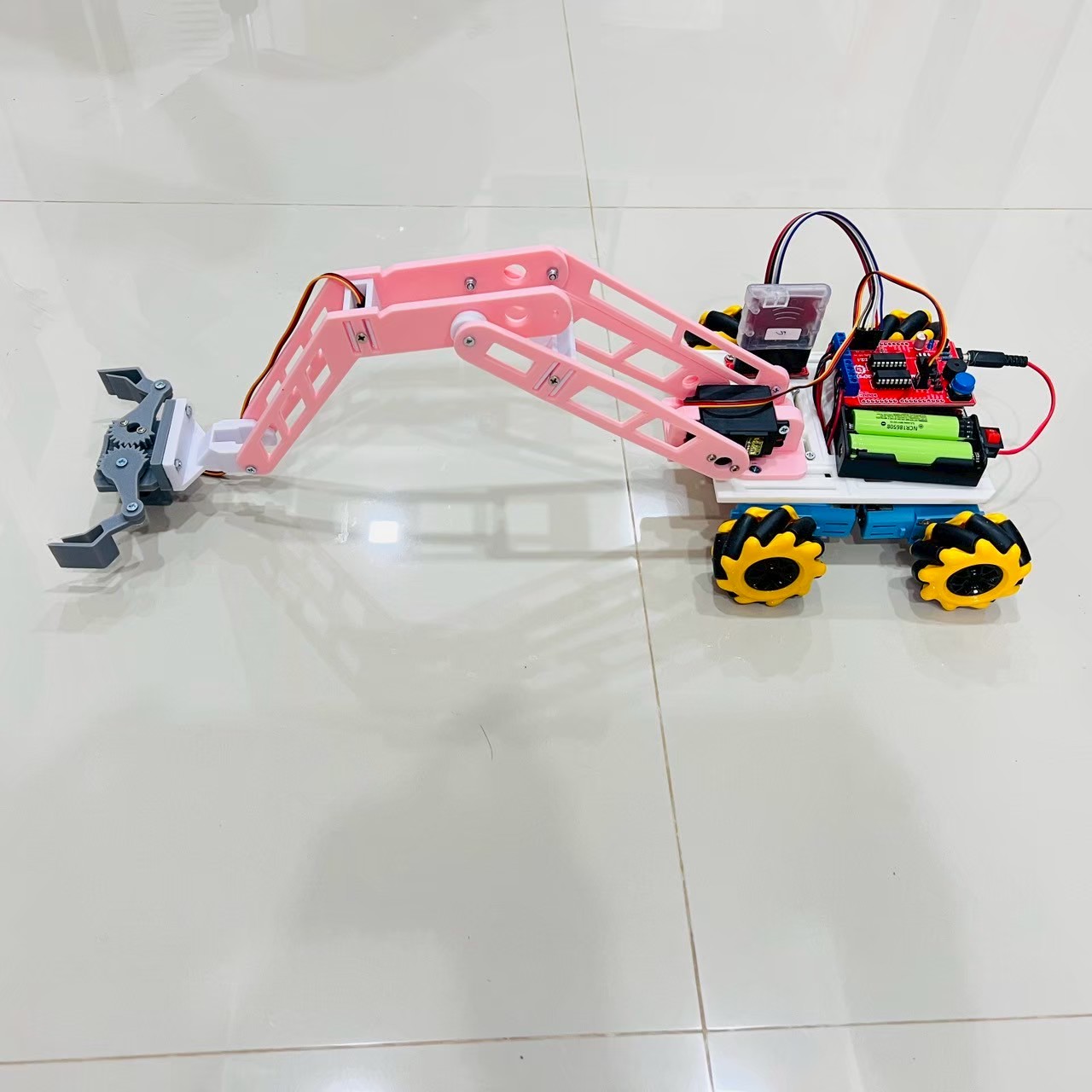 หุ่นยนต์บังคับแบบผสม สพฐ.แบบล้อสไลด์ข้างได้(ประกอบเอง)