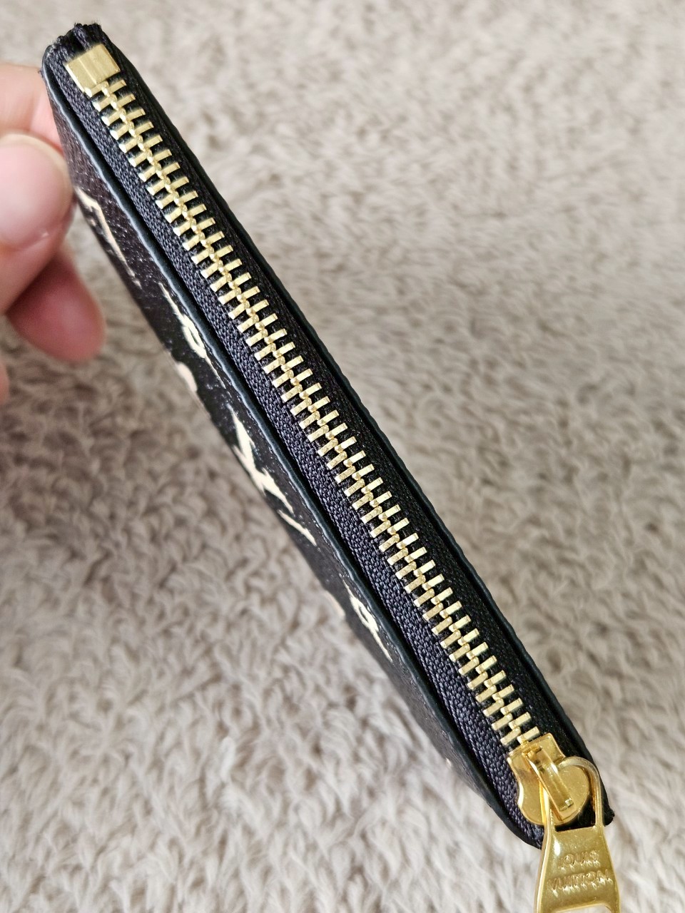 LV m80885 Key Pouch Bicolor Mono Emp Leather Black Beige