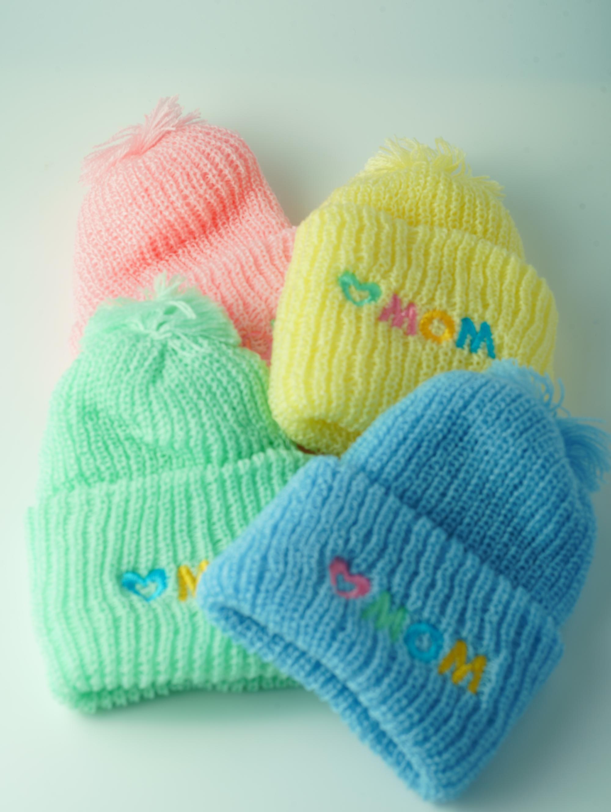 ขายส่ง หมวกไหมพรมเด็กแรกเกิด รุ่นหมวกพื้นสี ปักMOM (ราคาต่อโหล) nongnini1988