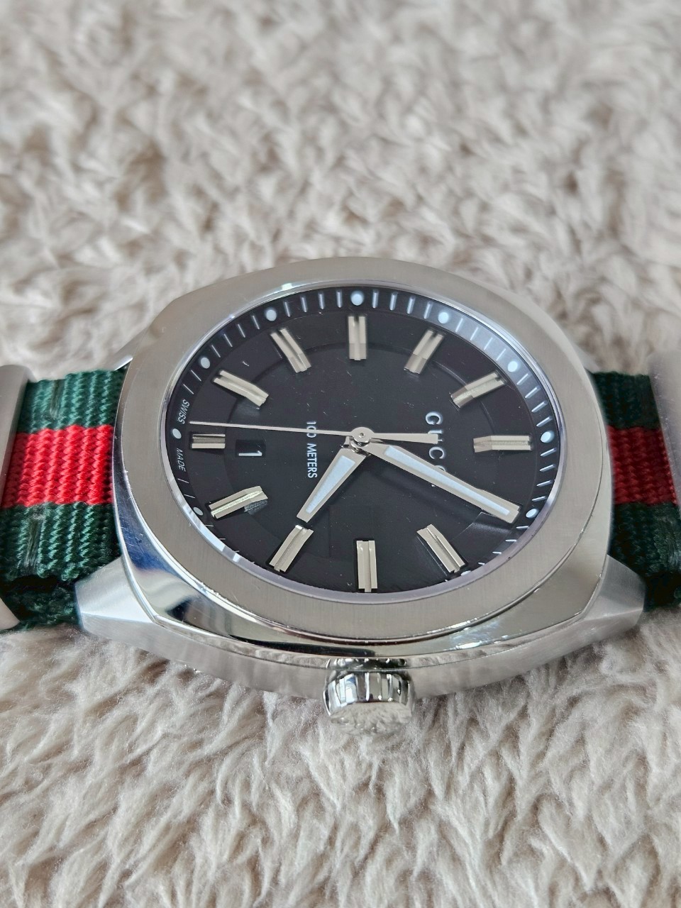 Gucci watch ya142305