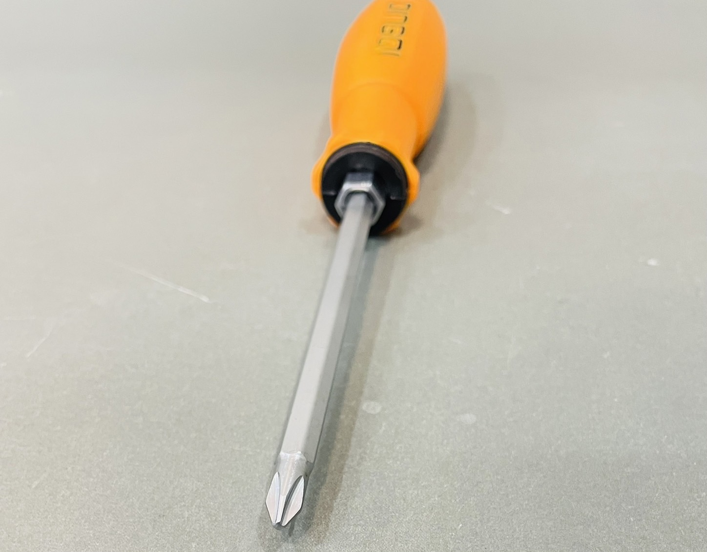 ไขควงสลับ 4"ด้ามยาง Dingqi #68704