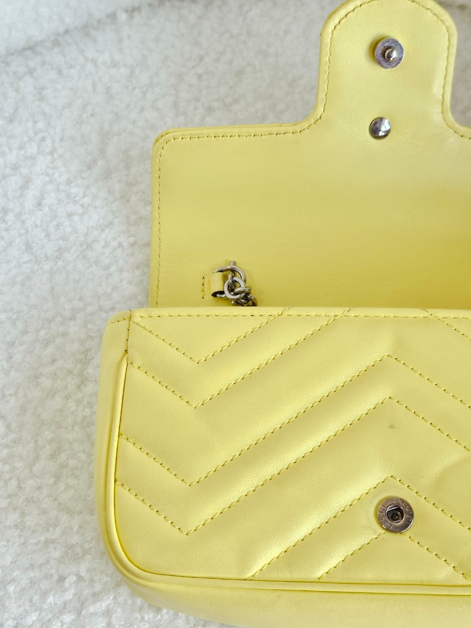 Gucci Marmont Super Mini สีเหลือง