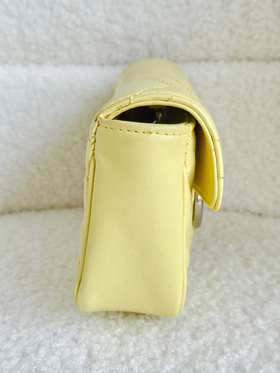 Gucci Marmont Super Mini สีเหลือง