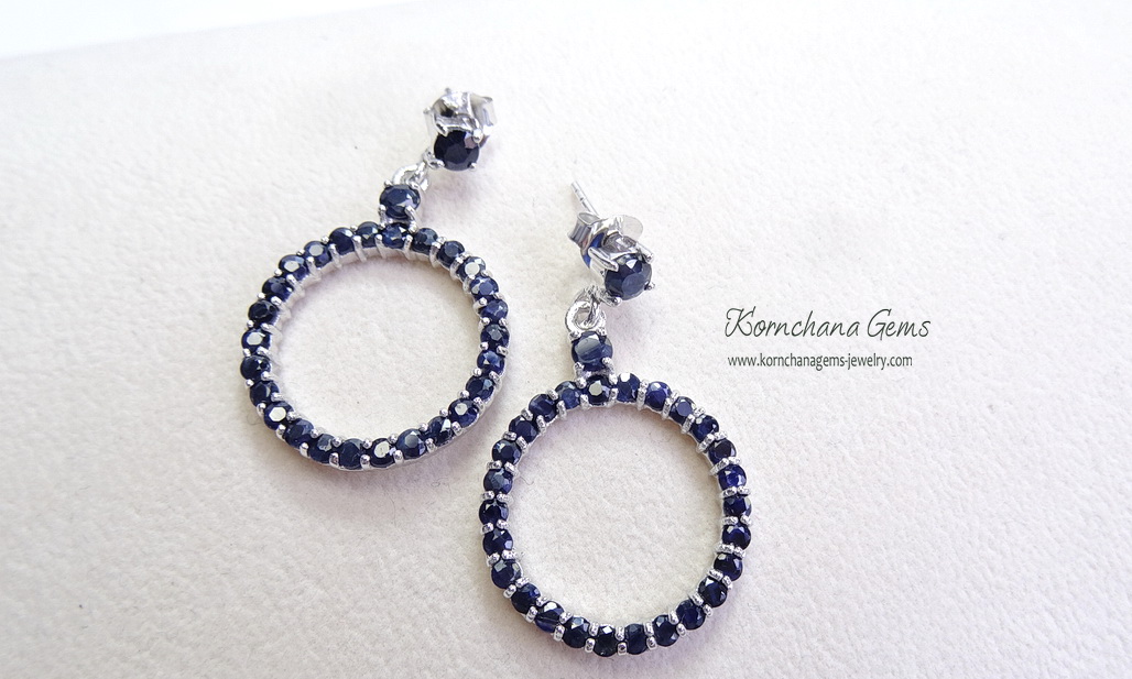 ต่างหูไพลิน ต่างหูห้อยยาวทรงกลม minimal style เรียบแต่เท่ห์ พลอยไพลินสีน้ำเงินเข้มสวย ใส่ได้ทุกวัน แมทซ์ได้ทุกลุค ตัวเรือนเงินแท้ silver925