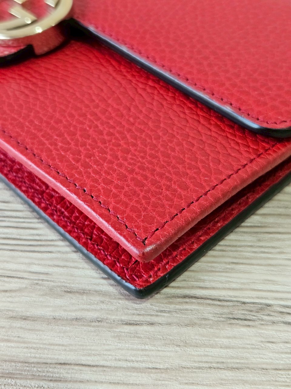 Gucci Interlock WOC สีแดง