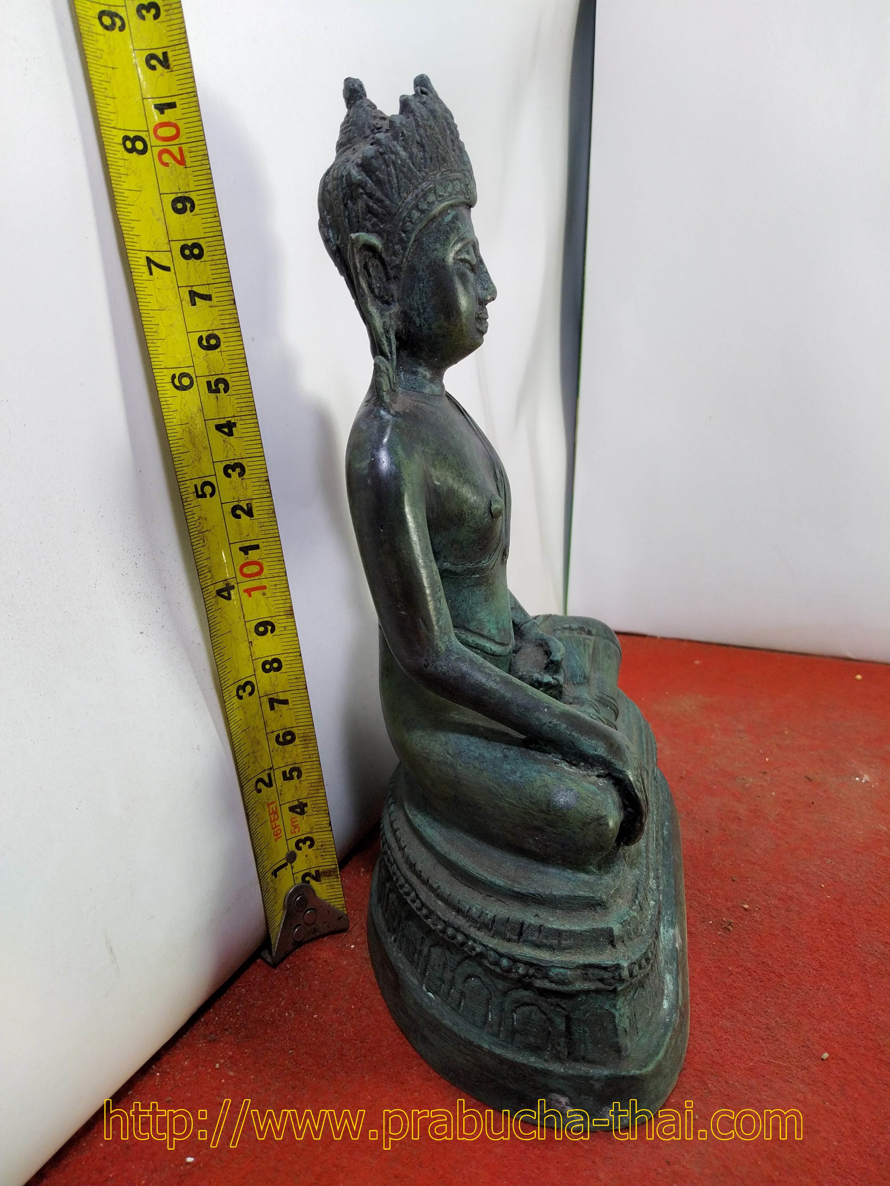 พระลพบุรีทรงเทริดขนนก หน้าตัก 5 นิ้ว เนื้อโลหะสำริด