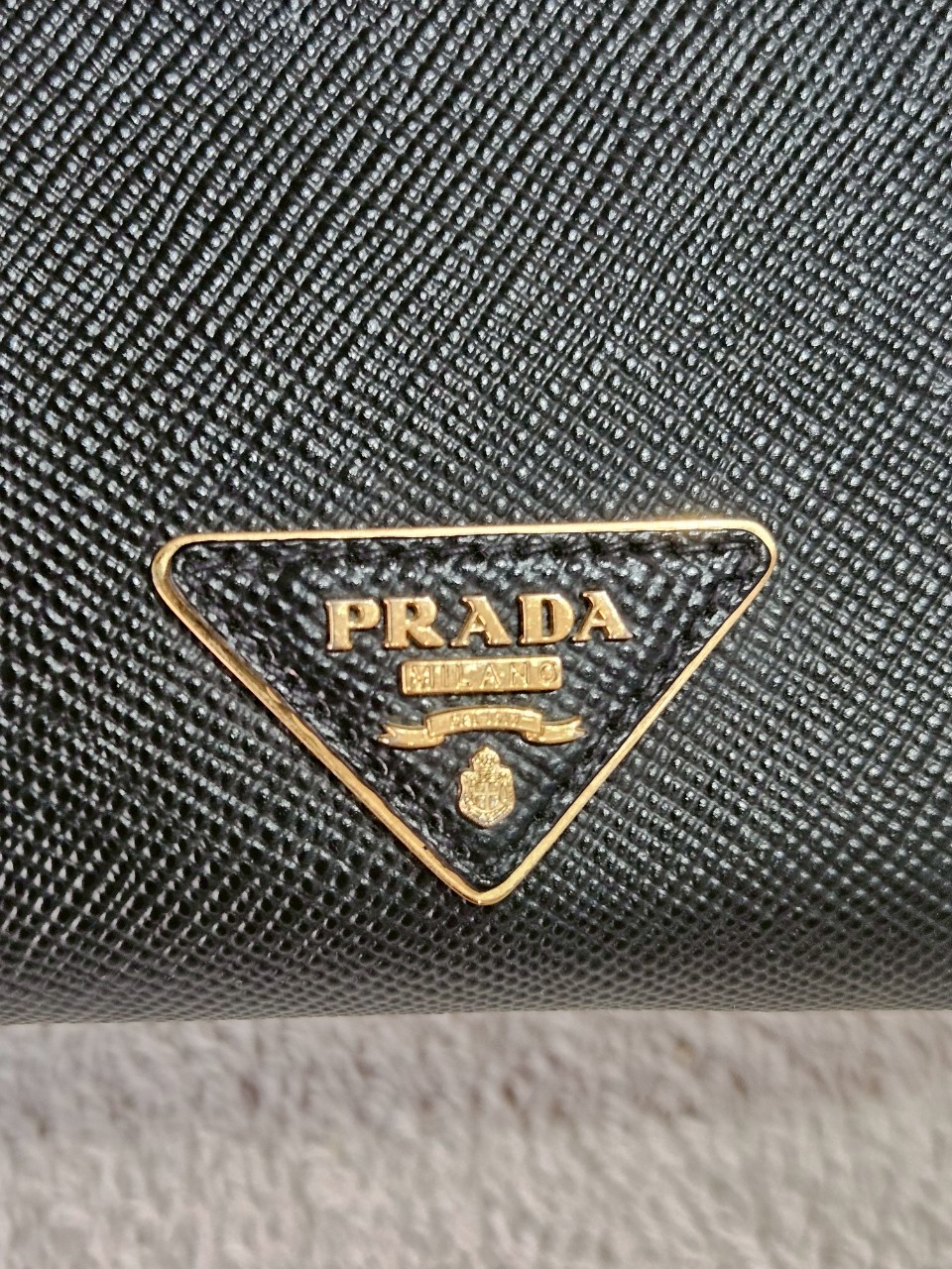 Prada Bucket Bag in Saffiano Leather Nero