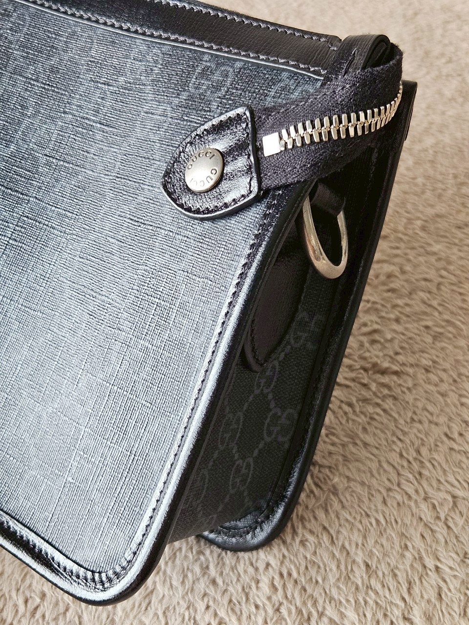 Gucci 674164 Messenger Bag With Interlocking G