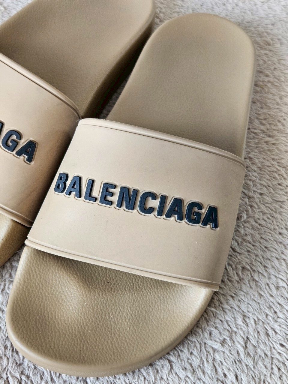 Balenciaga Pool Slides With Logo สีน้ำตาล