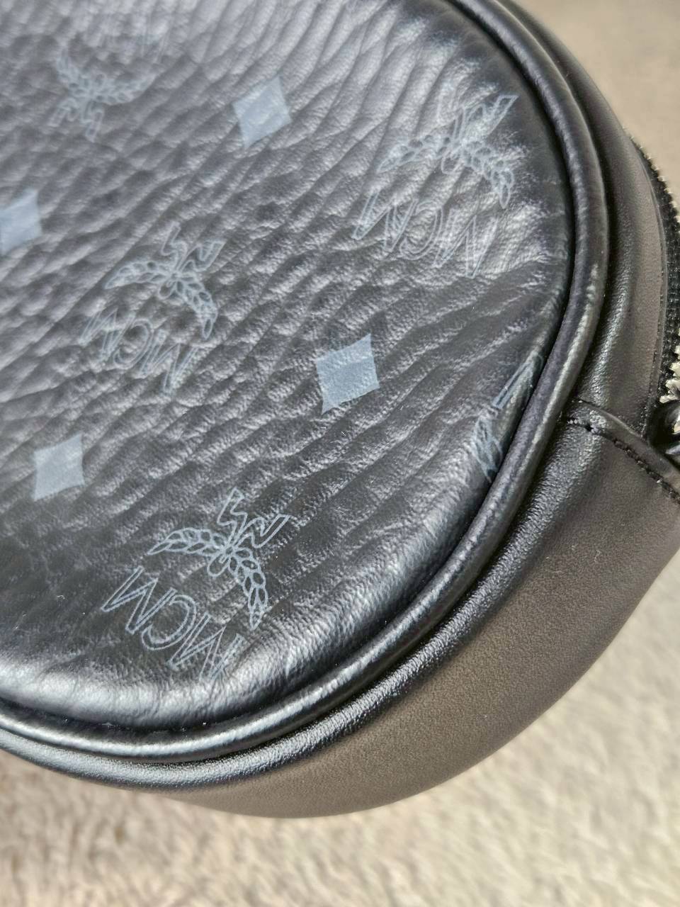 MCM Essential Pouch Orginal Black White