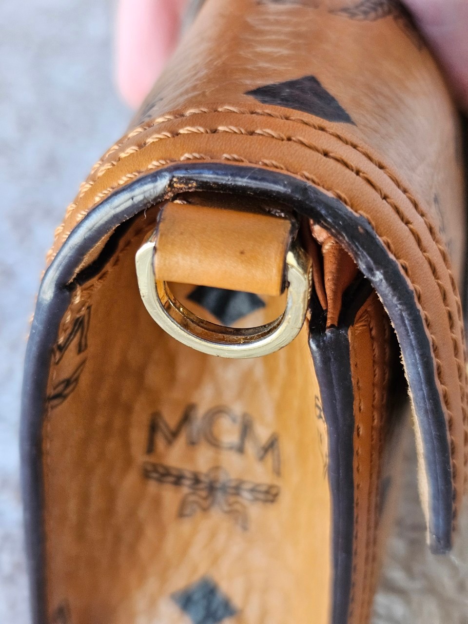 MCM Tracy Crossbody in Visetos