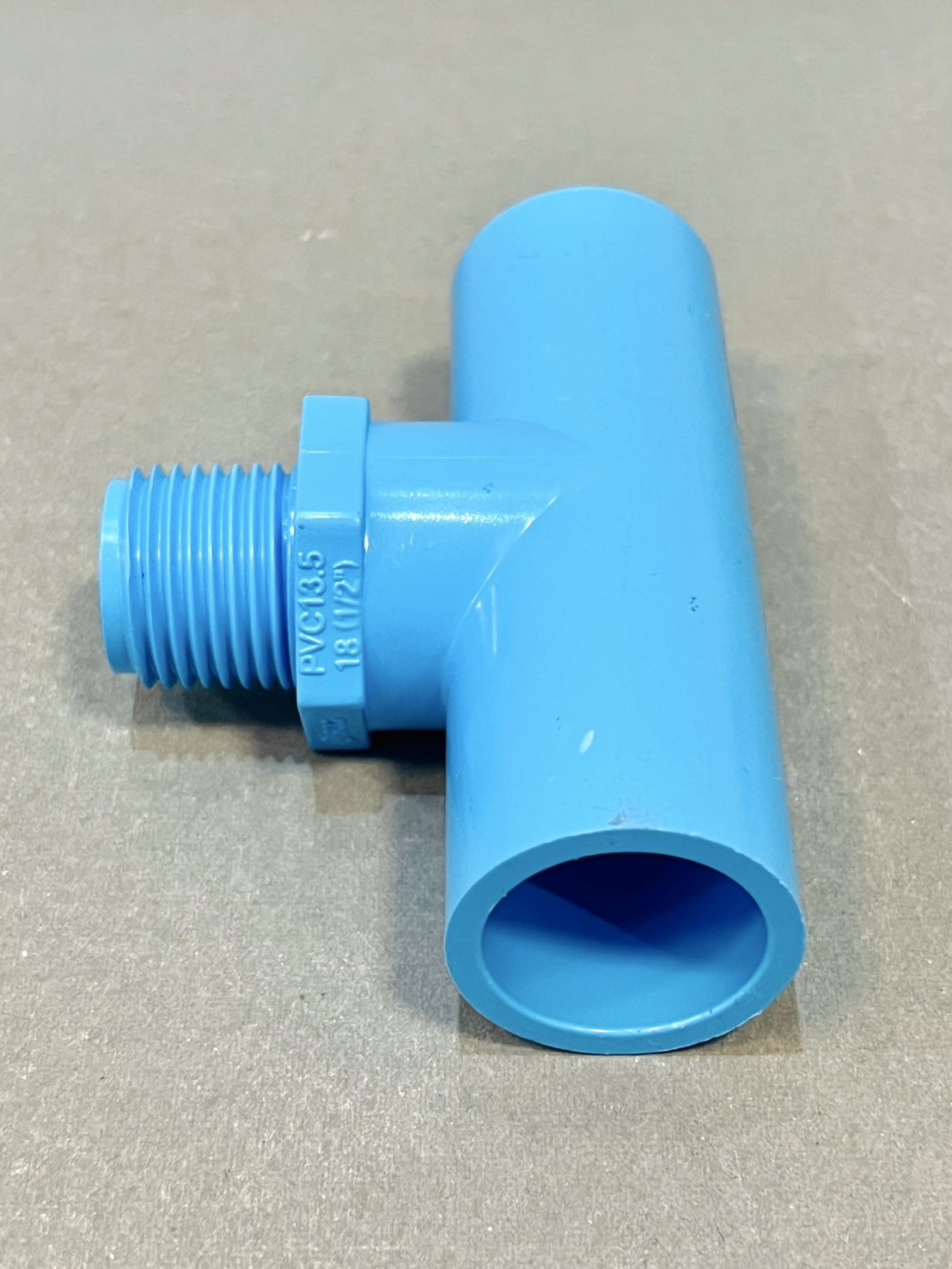 สามทางเกลียวนอก