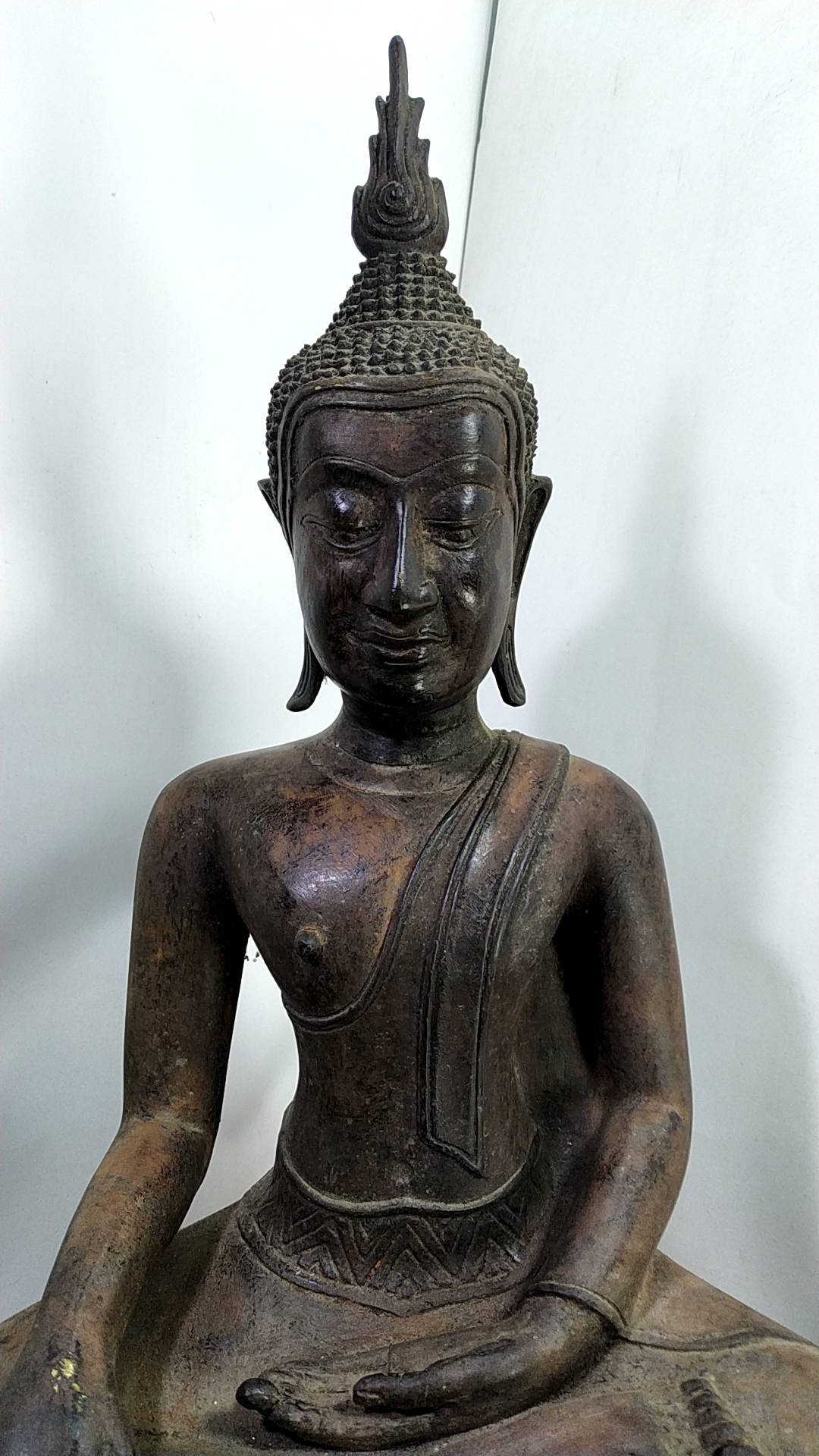 พระบูชา พระอู่ทอง ฐานสามขาฉลุลาย หน้าตัก 9 นิ้ว เนื้อสำริด