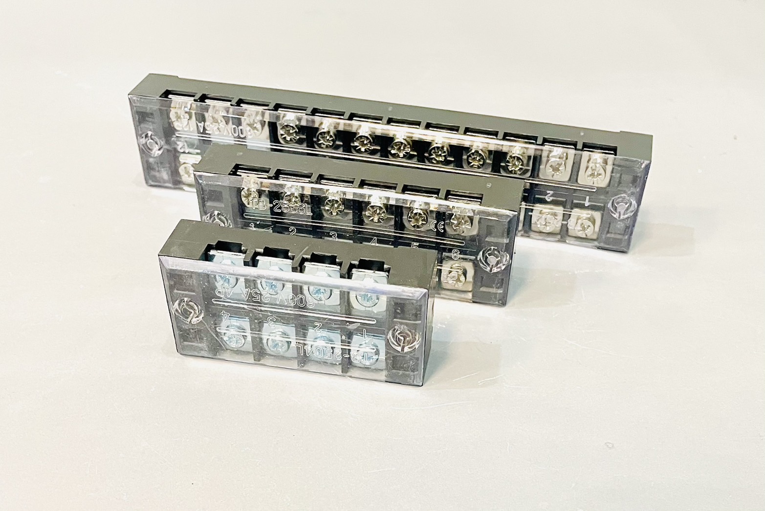 เทอร์มินอลบล็อก 25A