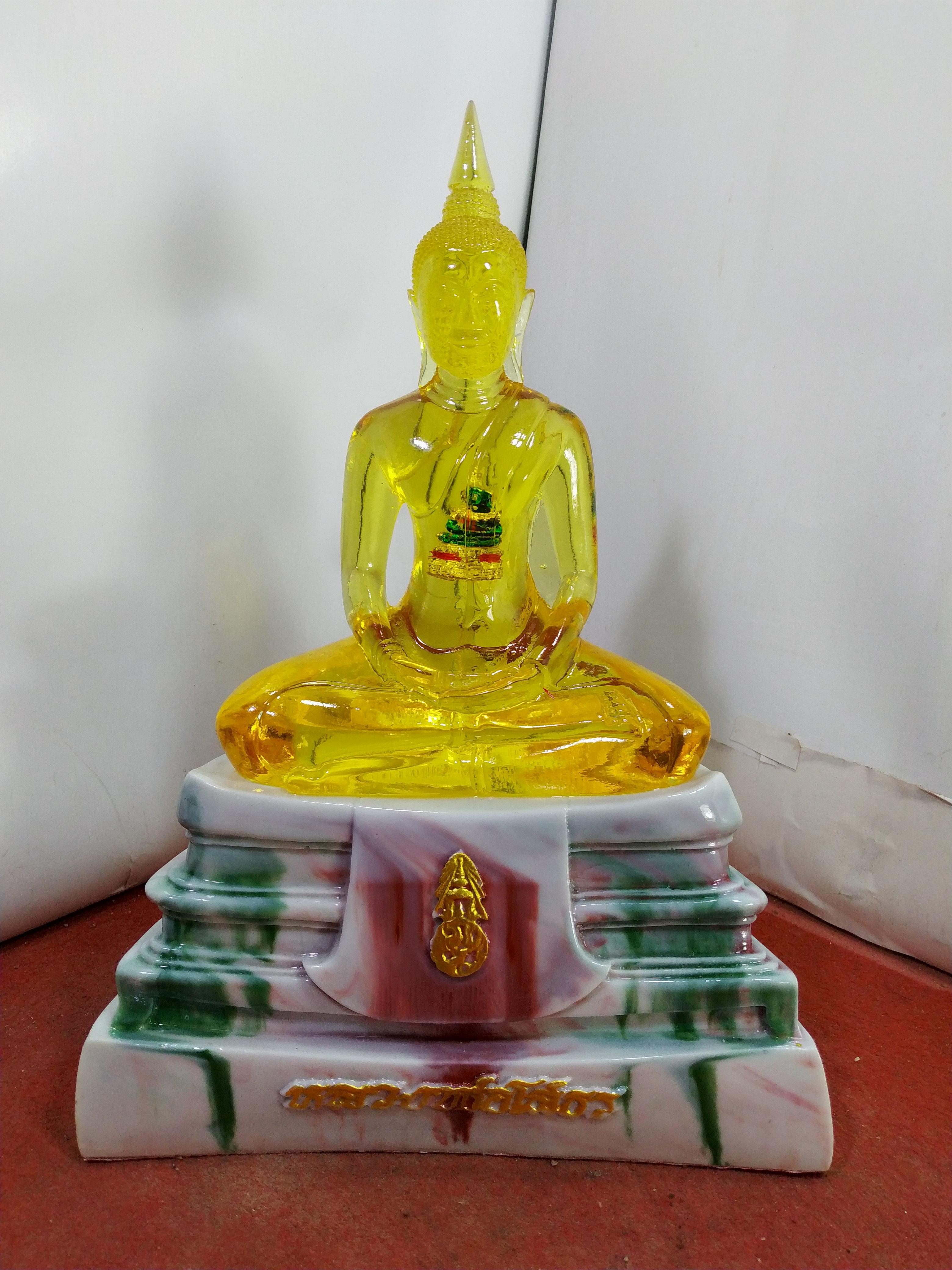 หลวงพ่อโสธร ภปร หน้าตัก 5 นิ้ว เนื้อผสมเรวิ่น