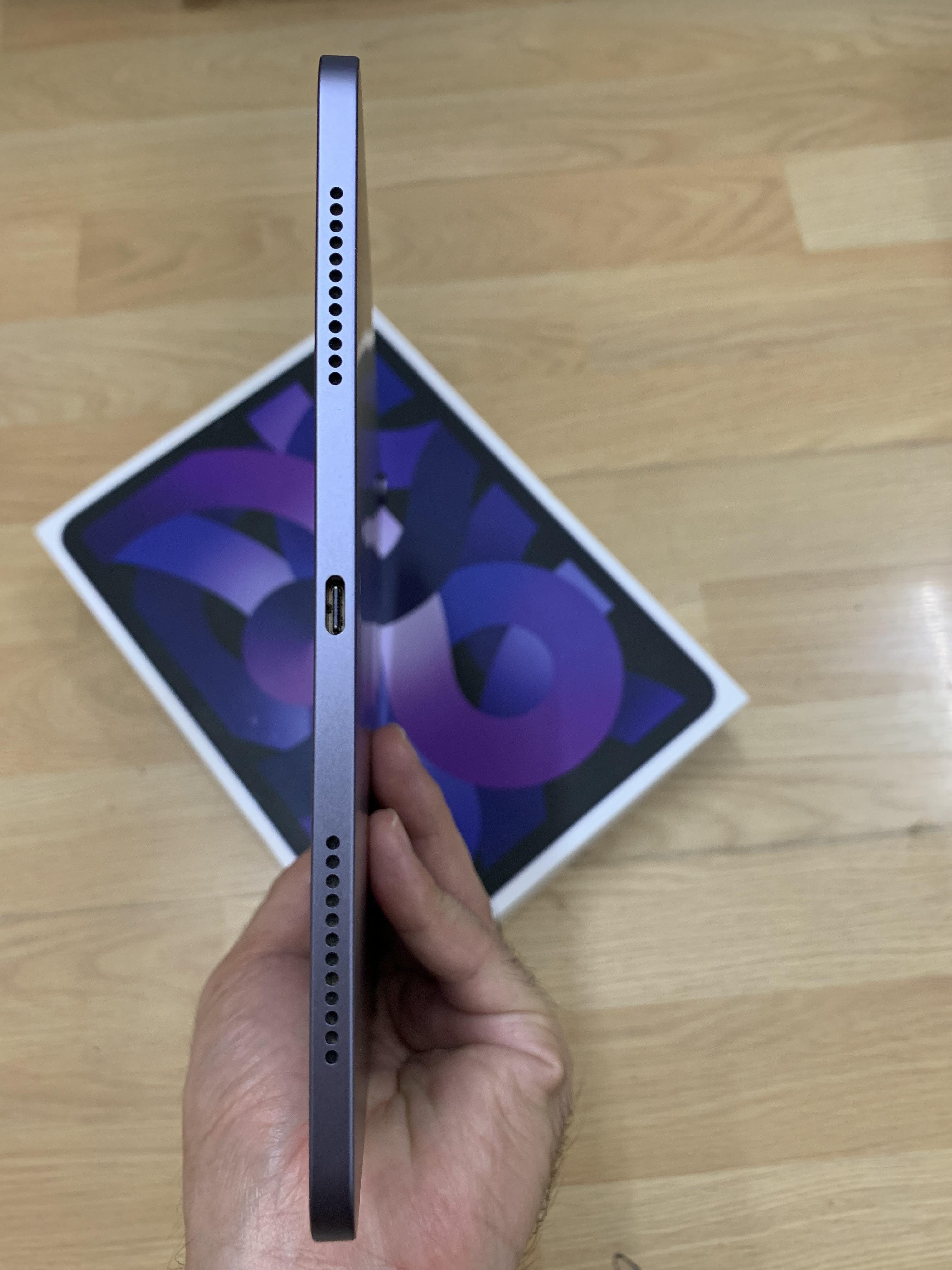 Apple iPad Air 5 Wi-Fi 64GB Purple 10.9-inch 2020 แบต 88% ประกันร้าน 1 เดือน
