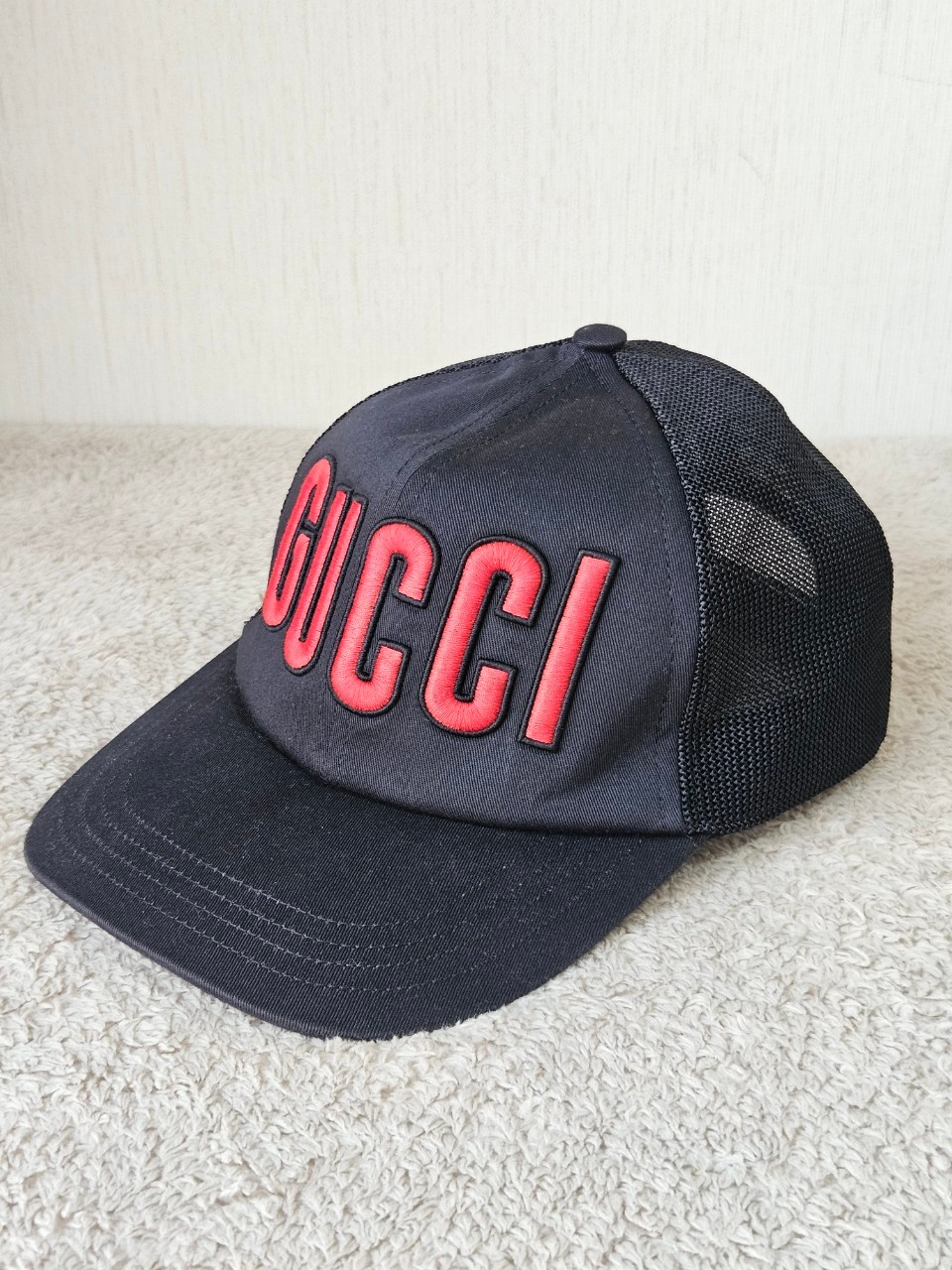 Gucci Black Baseball Red Embroidered Logo Cap size M