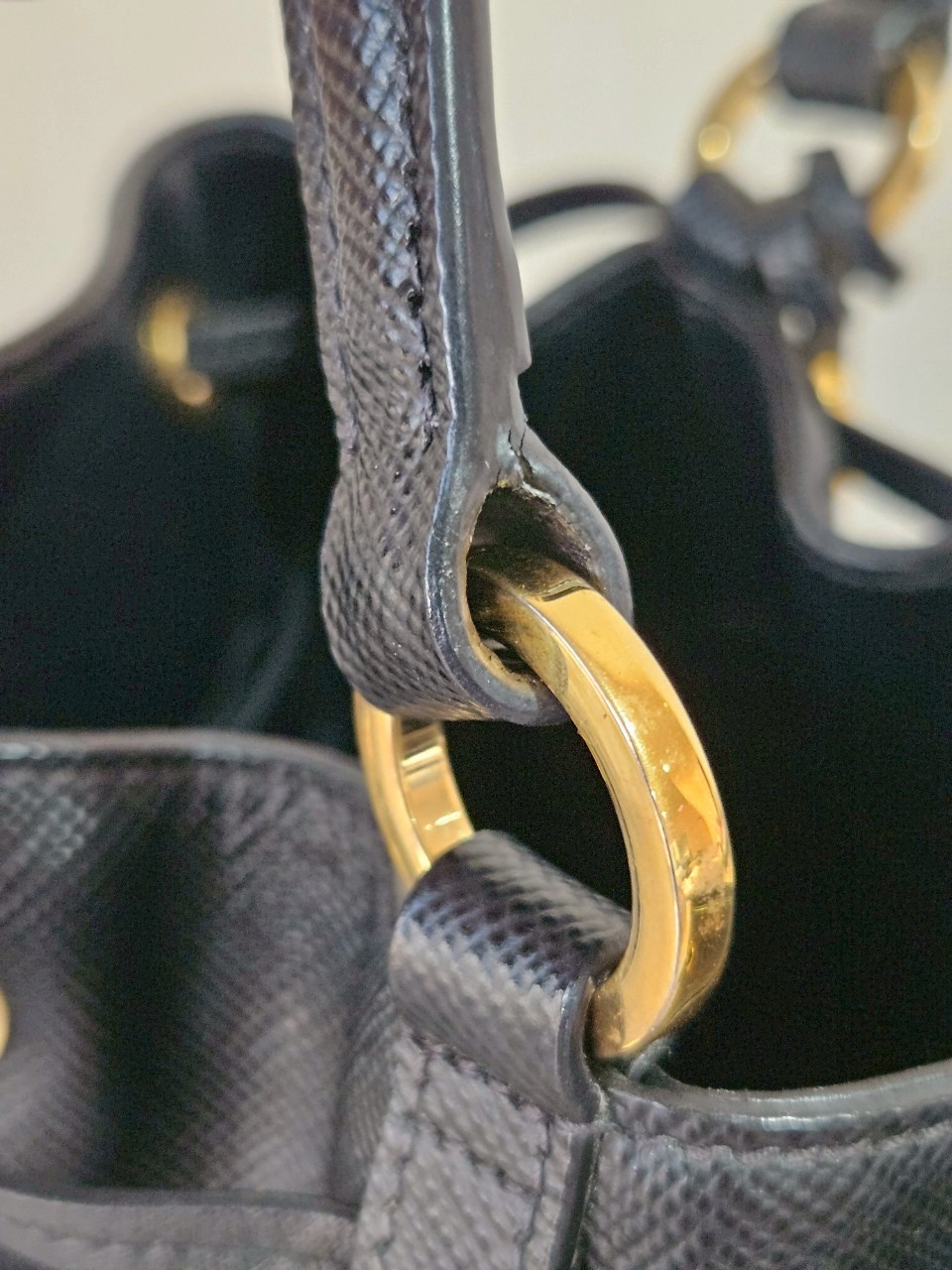 Prada Bucket Bag in Saffiano Leather Nero