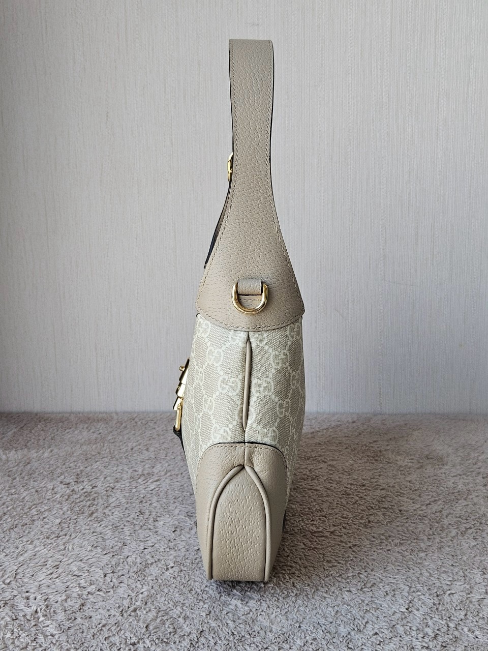 Gucci Jackie 1961 Small beige