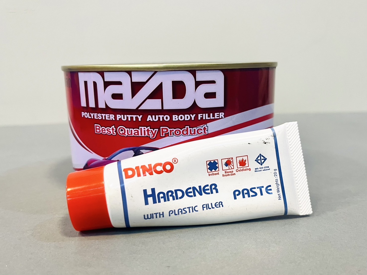 สีโป้วมาสด้า แดง 1kg.+ น้ำยาเร่ง