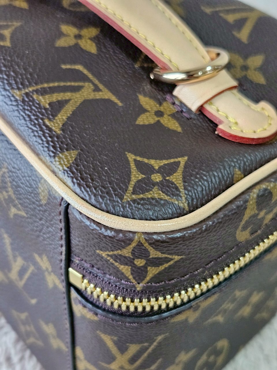 LV Nice Mini Microchip