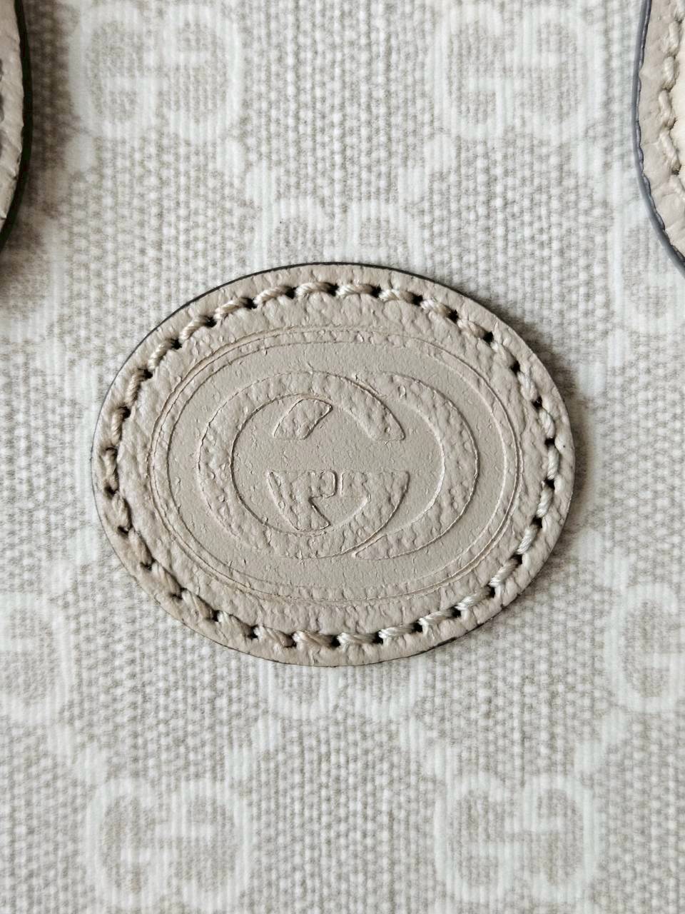 Gucci Mini Tote Interlocking Beige