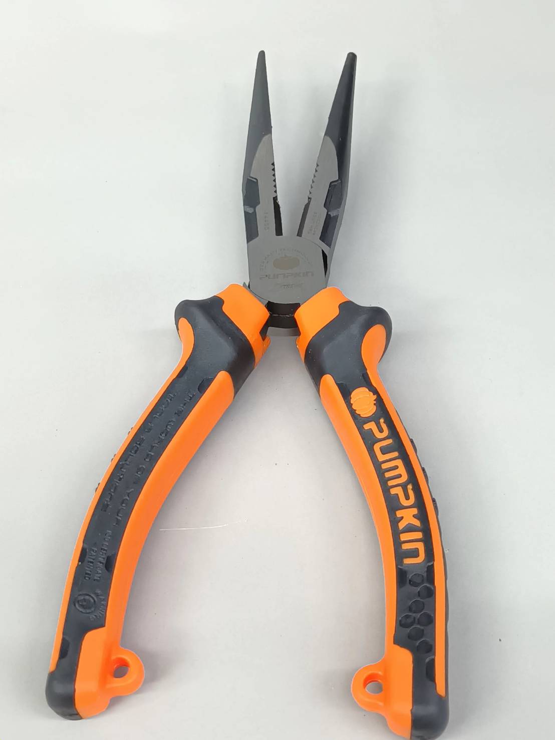 คีมปากแหลม PUMPKIN