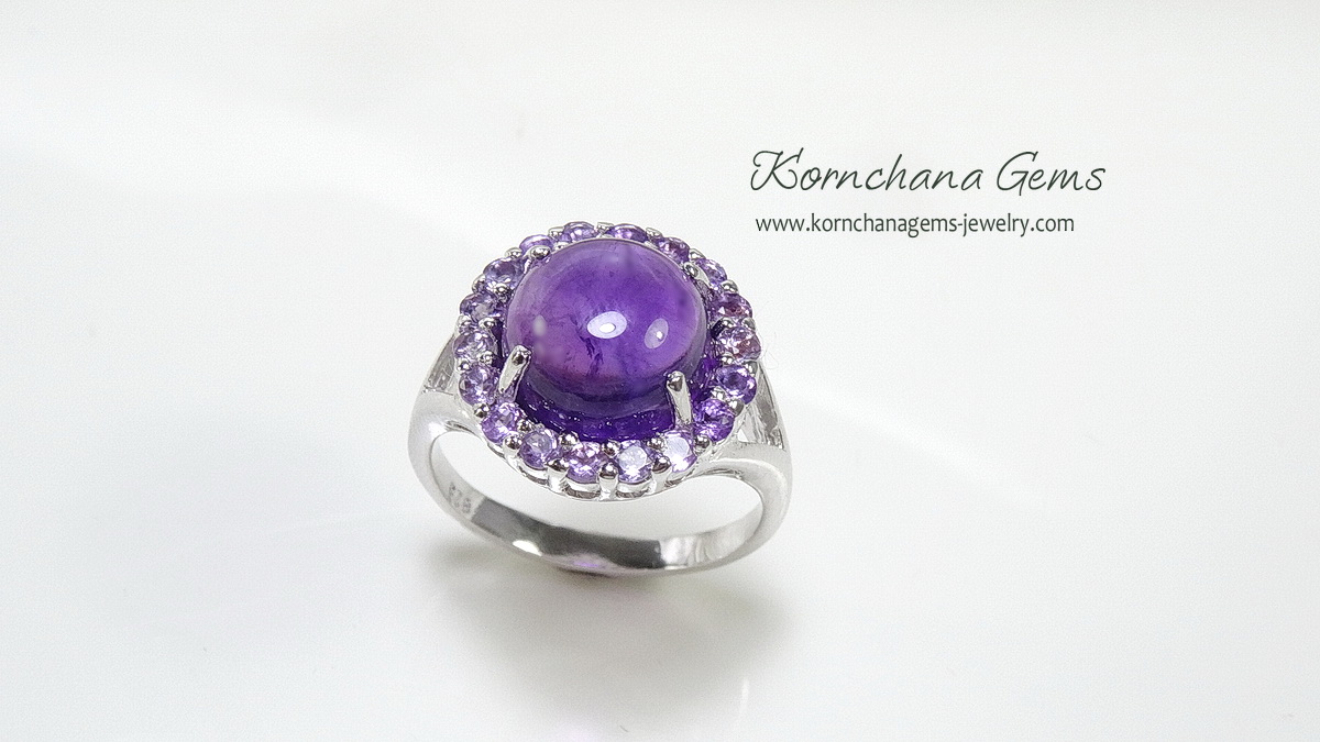 แหวนคนเกิดวันเสาร์ แหวนพลอย amethyst หลังเบี้ยสีม่วงสดล้อมอเมทิสท์สีม่วงอ่อน ตัวเรือนเงินแท้ ชิ้นงานคุณภาพ ประณีตสุดๆ ไม่พอใจยินดีคืนเงิน