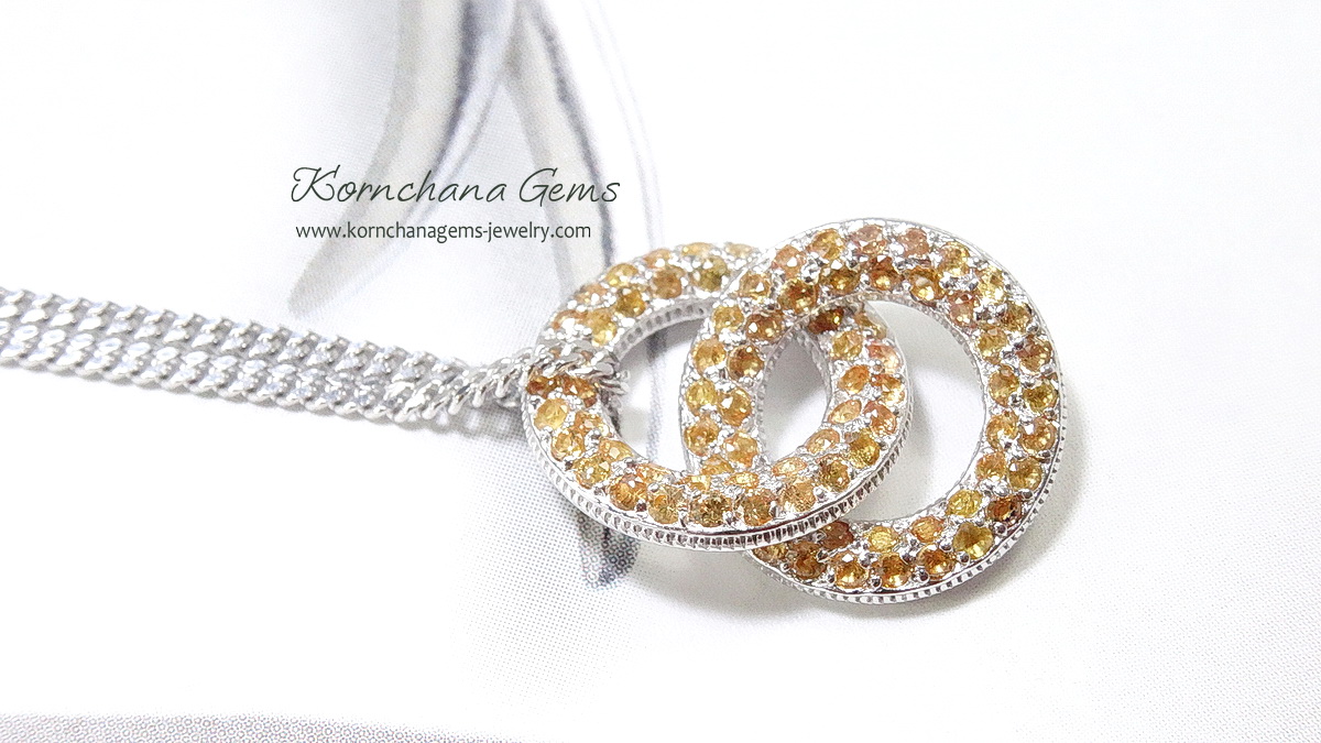 จี้พลอยบุษราคัมสีเหลือง ดีไซน์สุดเก๋ ตัวเรือนเงินแท้ silver925 ชิ้นงานประณีต จัดส่งรวดเร็ว รับประกันคุณภาพสินค้า