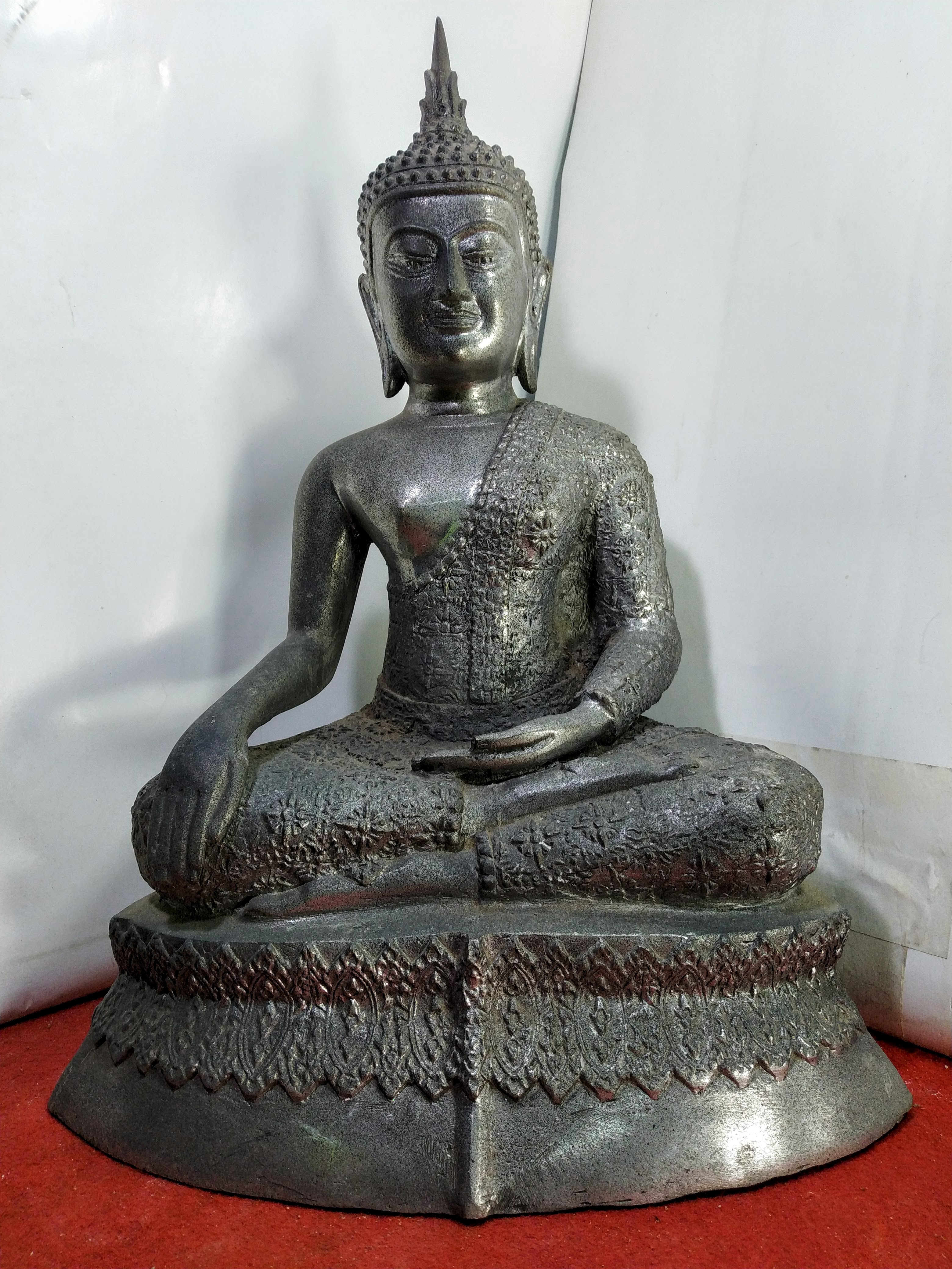 พระอู่ทอง ปางชนะมาร ห่มจีวรลายดอกพิกุลงดงาม หน้าตัก 9 นิ้ว