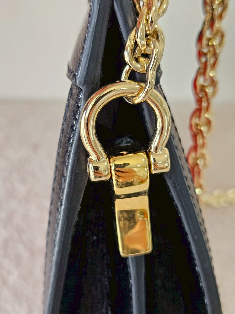 Gucci 503877 Ophidia Red Suede Chain Shoulder Bag