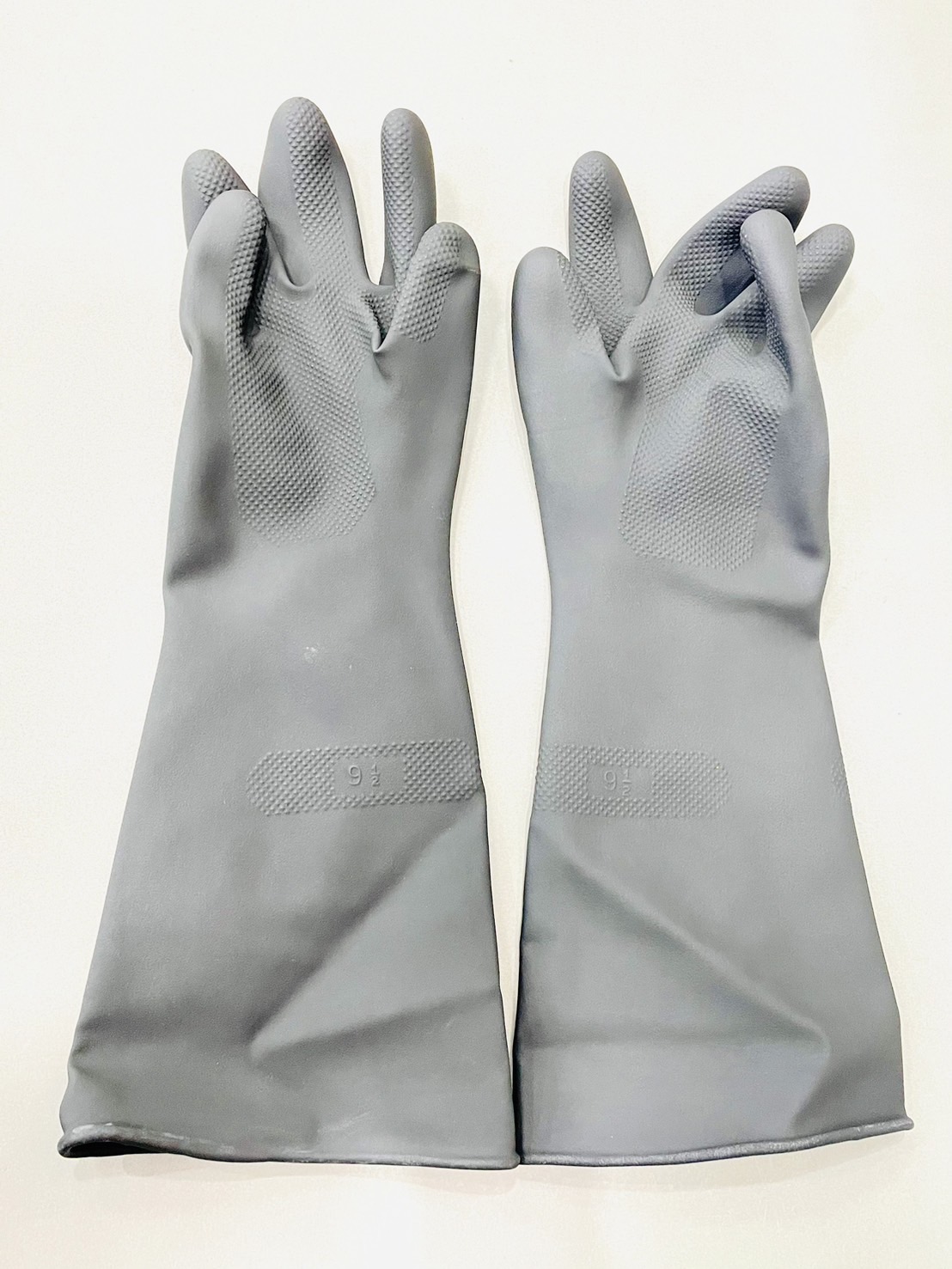 ถุงมือยางดำ หนา ขนาด L รุ่นยาว 14"