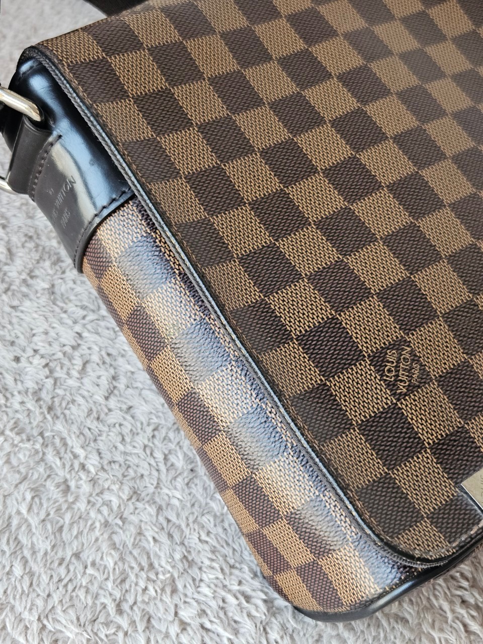 LV District Damier PM