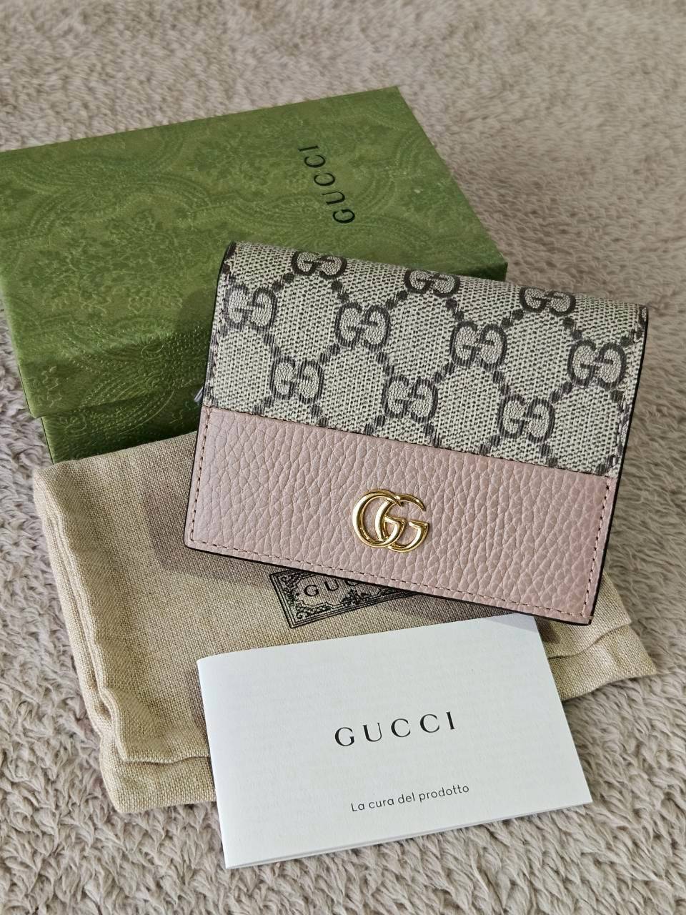 Gucci GG Marmont Bi Color Card Case Wallet