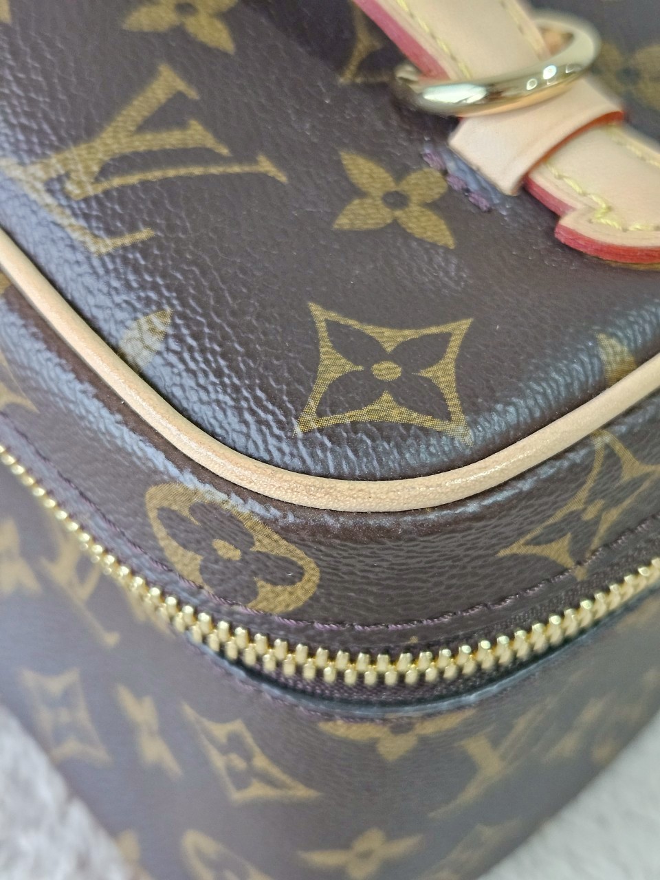 LV Nice Mini Microchip