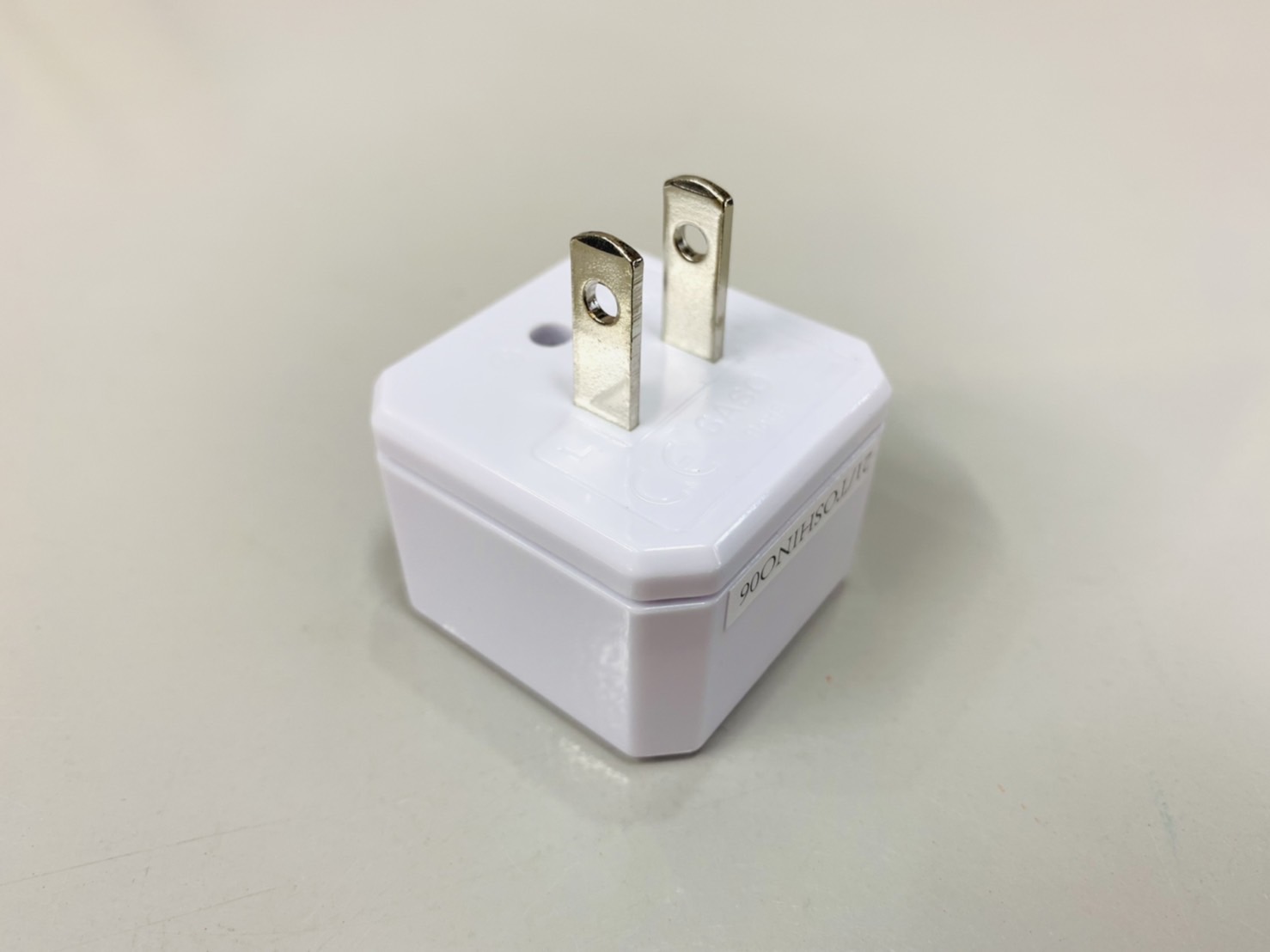 ปลั๊กแปลง 3500w EA-E89 โตชิโน