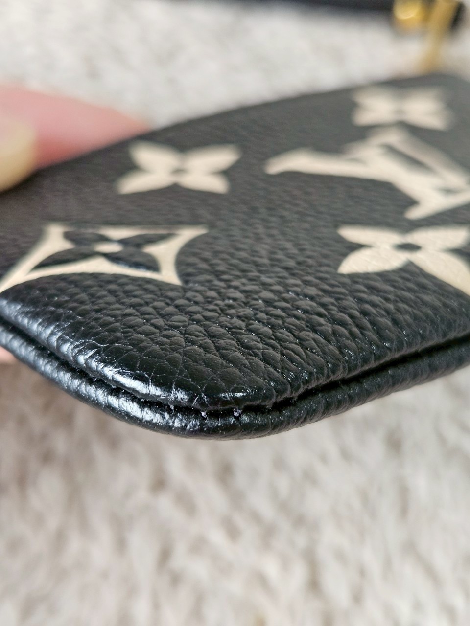 LV m80885 Key Pouch Bicolor Mono Emp Leather Black Beige