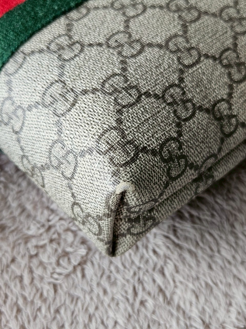 Gucci Web Messenger Supreme