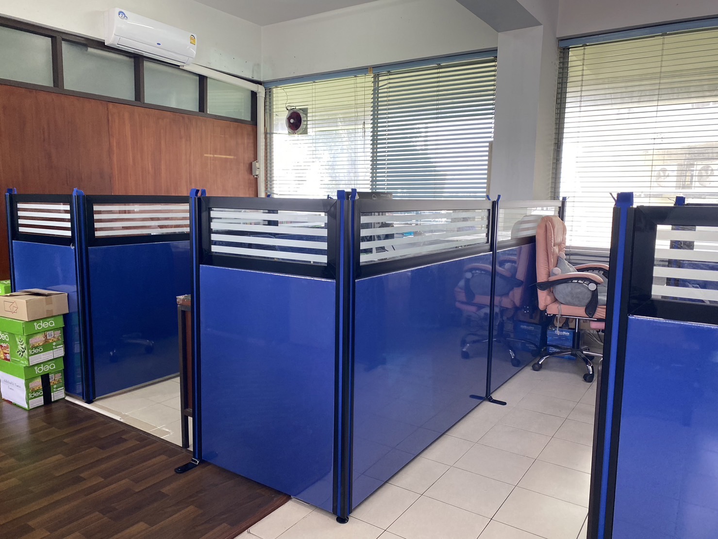 พาทิชั่น/ฉากกั้นห้อง/กระจกขัดลาย เสากรอบอลูมิเนียม