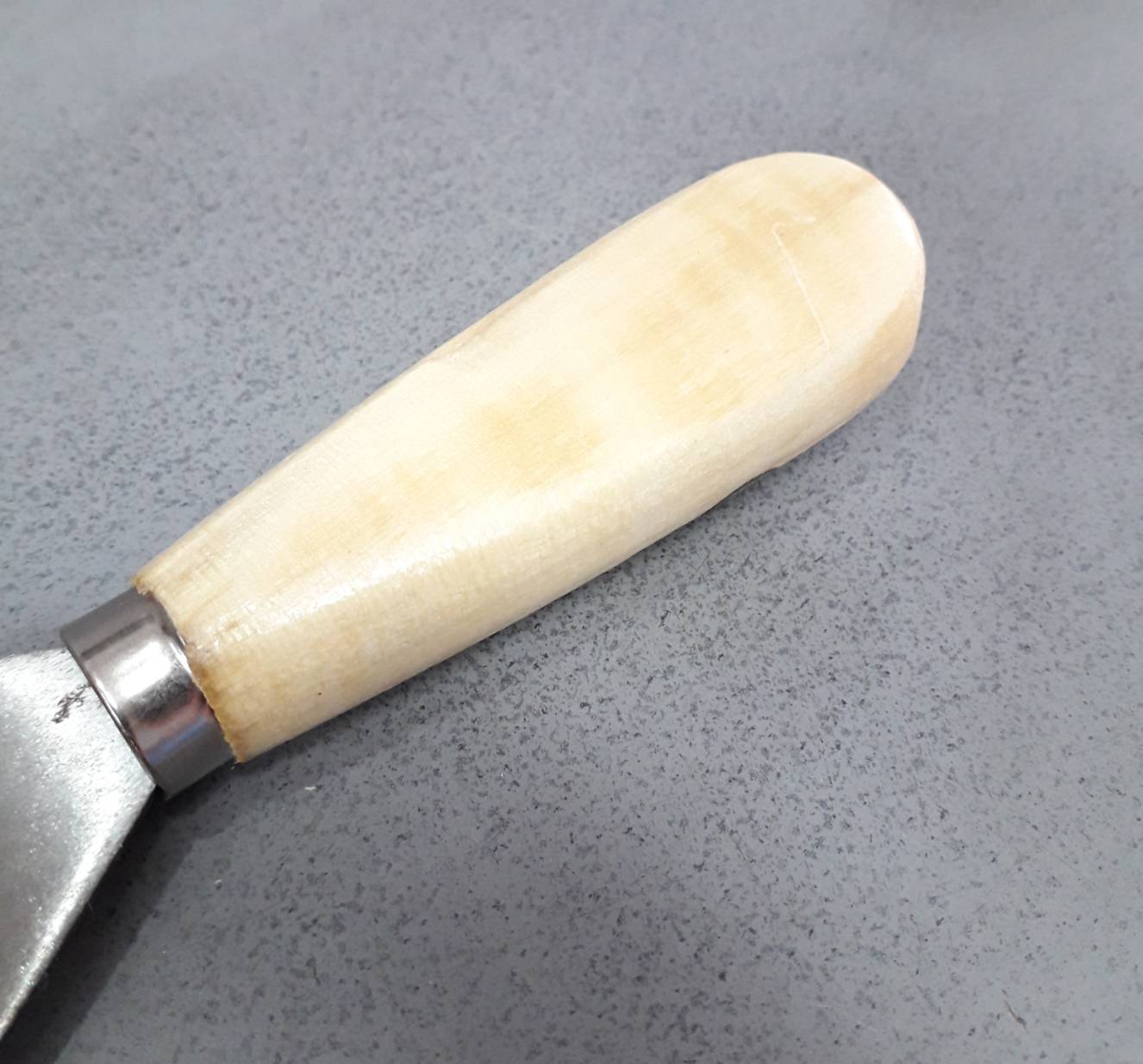 เกียงโป้วสีรุ่นประหยัด (คละสี) ด้ามไม้/ด้ามพลาสติก