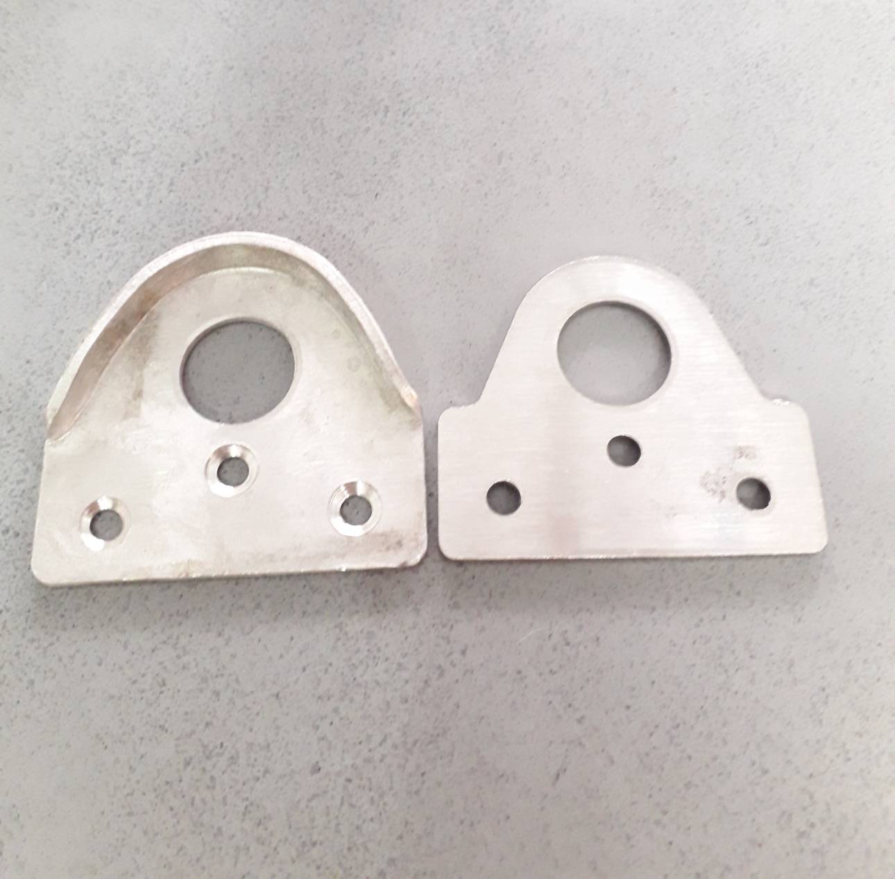 หูสายยูสแตนเลส + น็อต