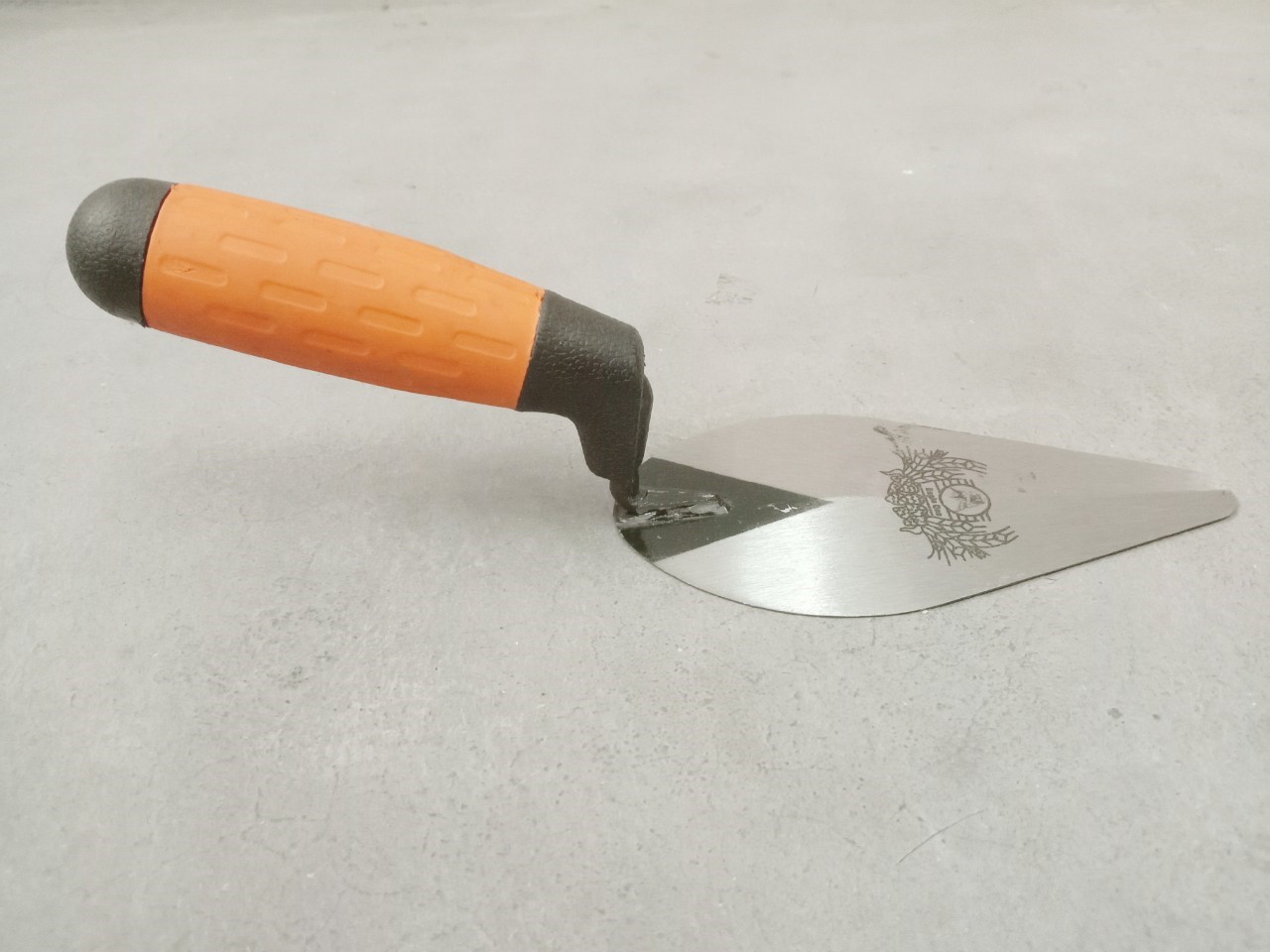 เกียงแหลม ด้ามยาง Eagle One