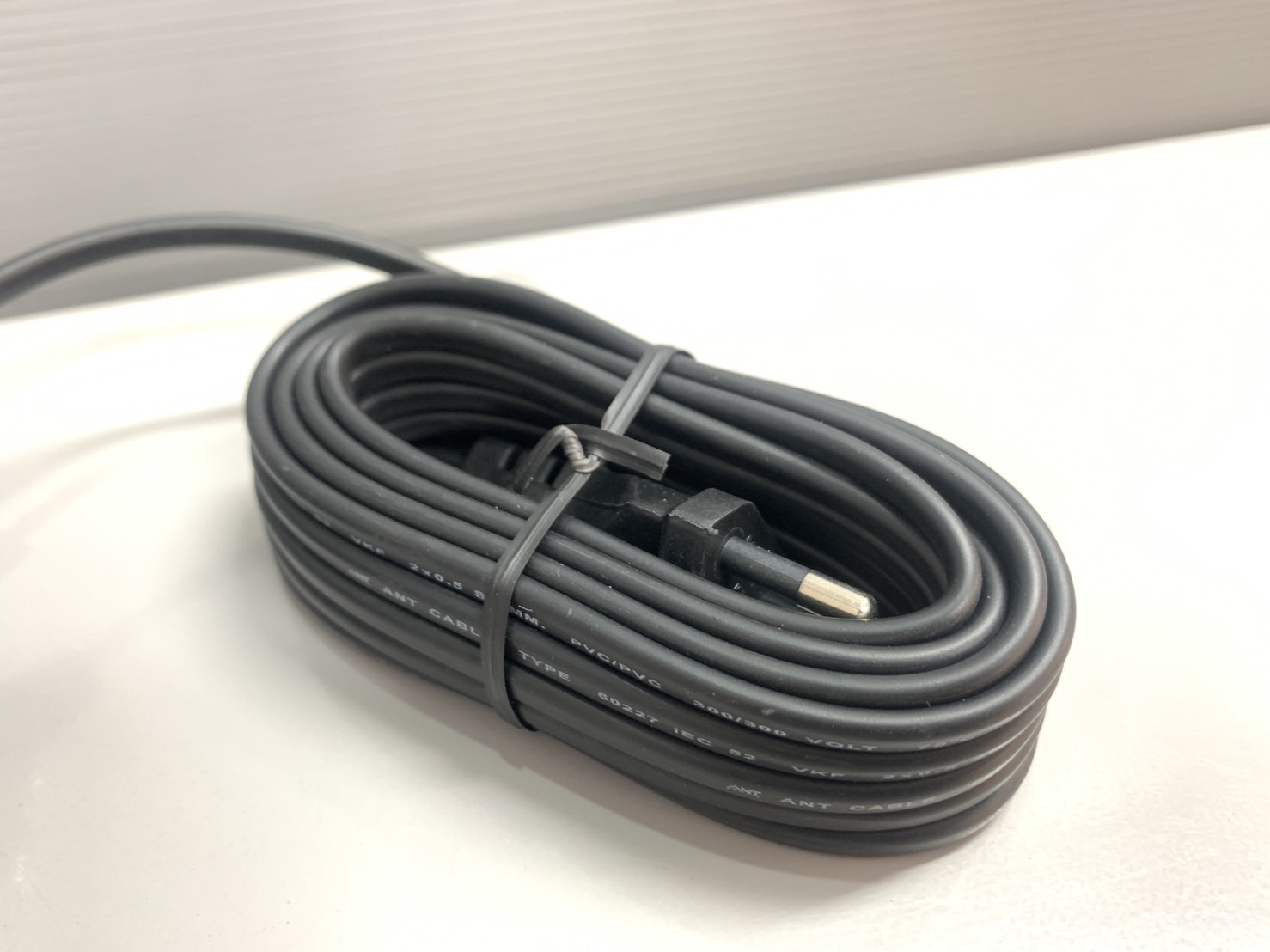 ขั้วห้อยเกลียวกระเบื้อง+ปลั๊ก+สาย