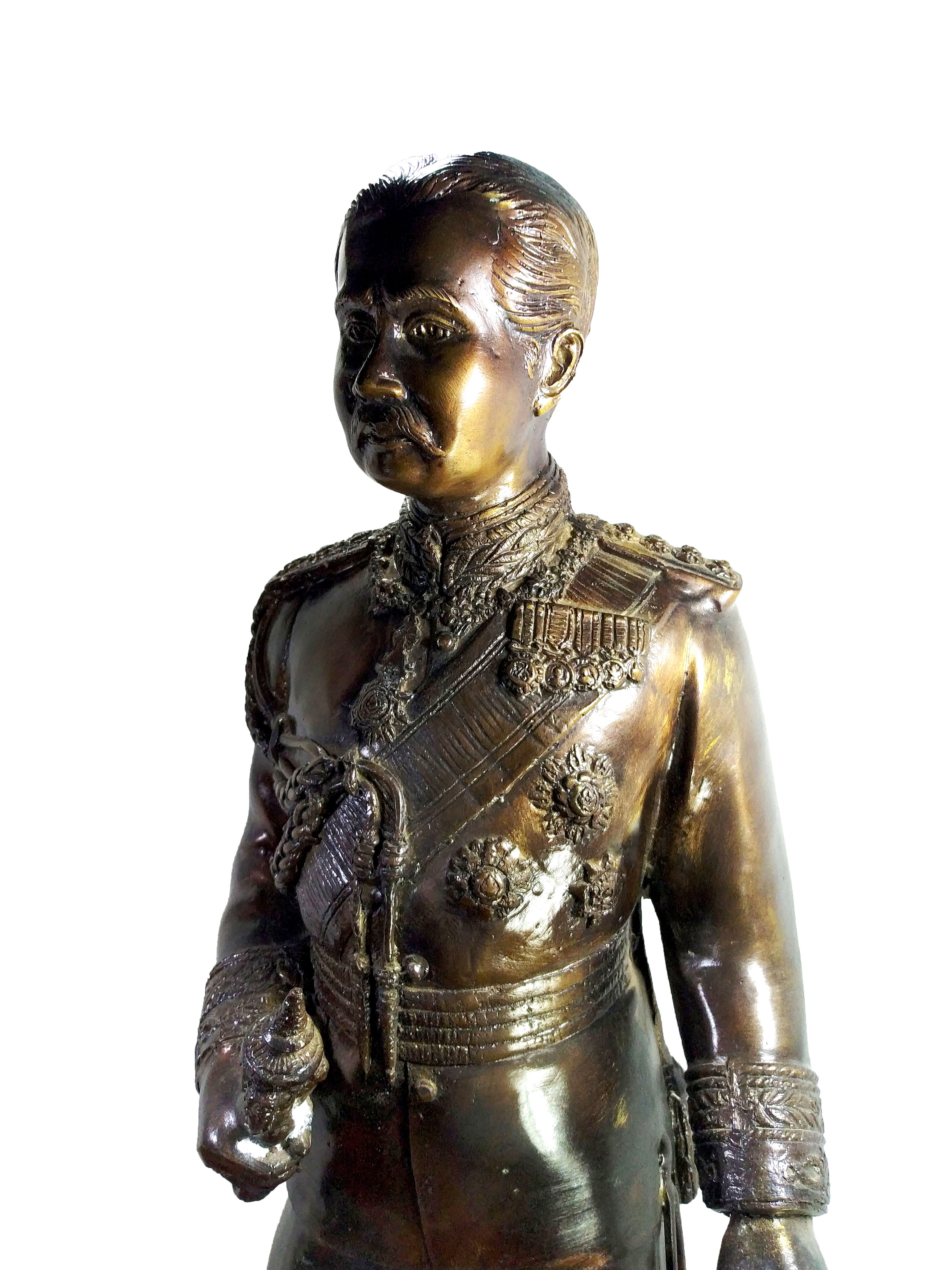 พระบรมรูป เสด็จพ่อ รัชกาลที่ 5 หรือพระบาทสมเด็จพระจุลจอมเกล้าเจ้าอยู่หัว ทรงชุดหาร