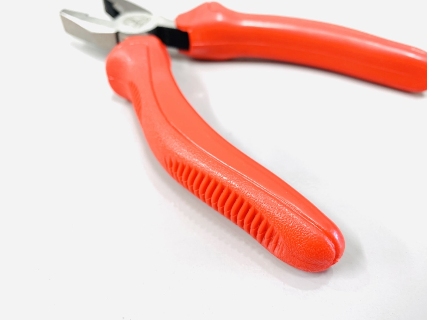 คีมปากจิ้งจก ตรา Eagle One/Duwell/Dingqi