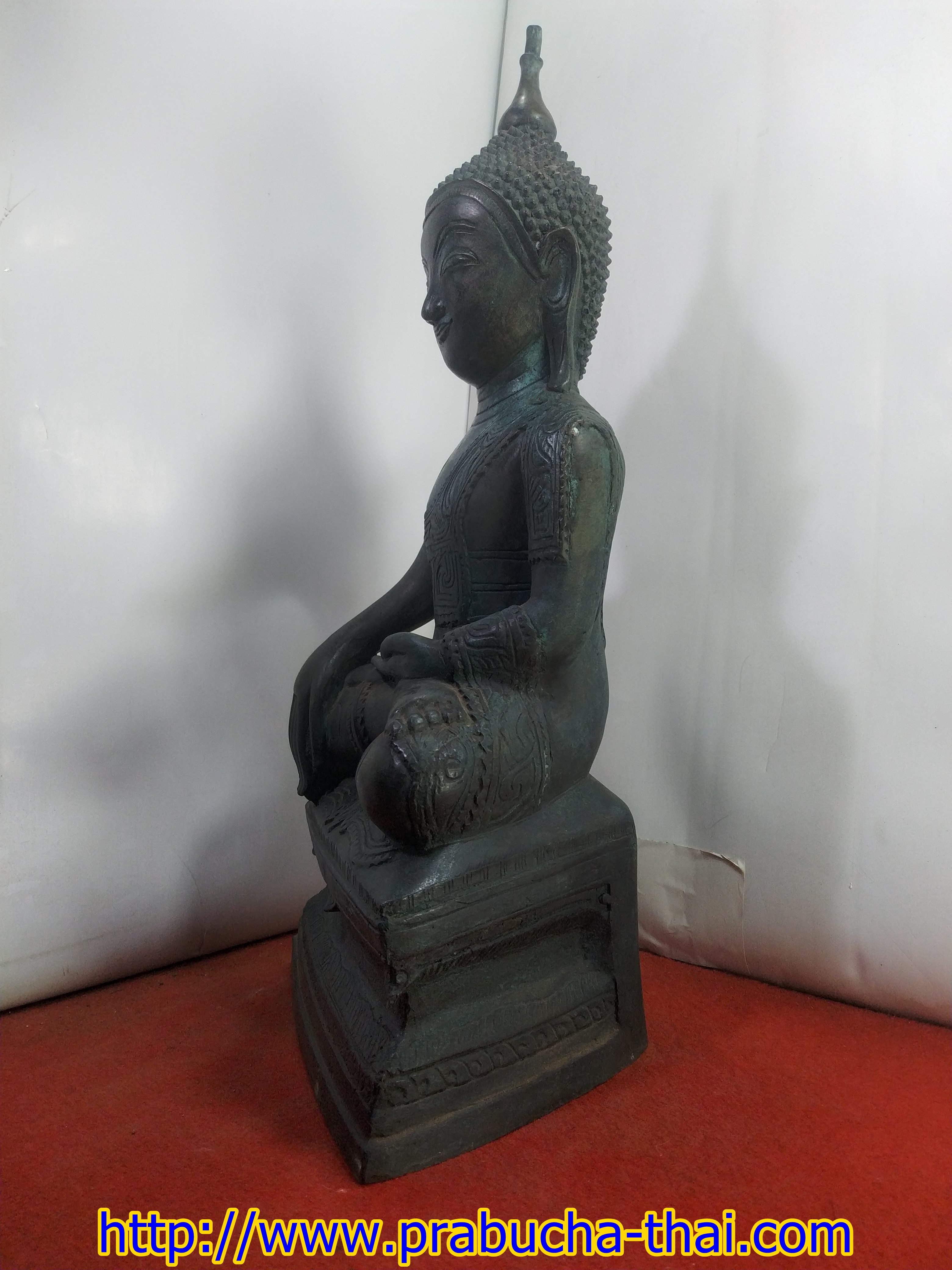 พระเชียงรุ้ง ทรงเครื่อง ฐาน 9 นิ้ว เนื้อโลหะสำริด