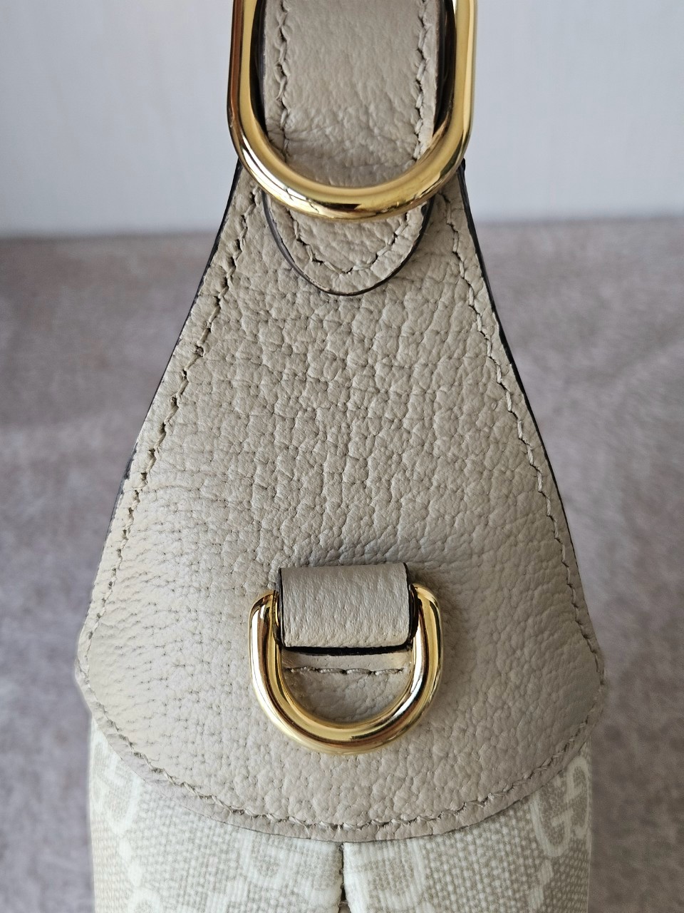 Gucci Jackie 1961 Small beige