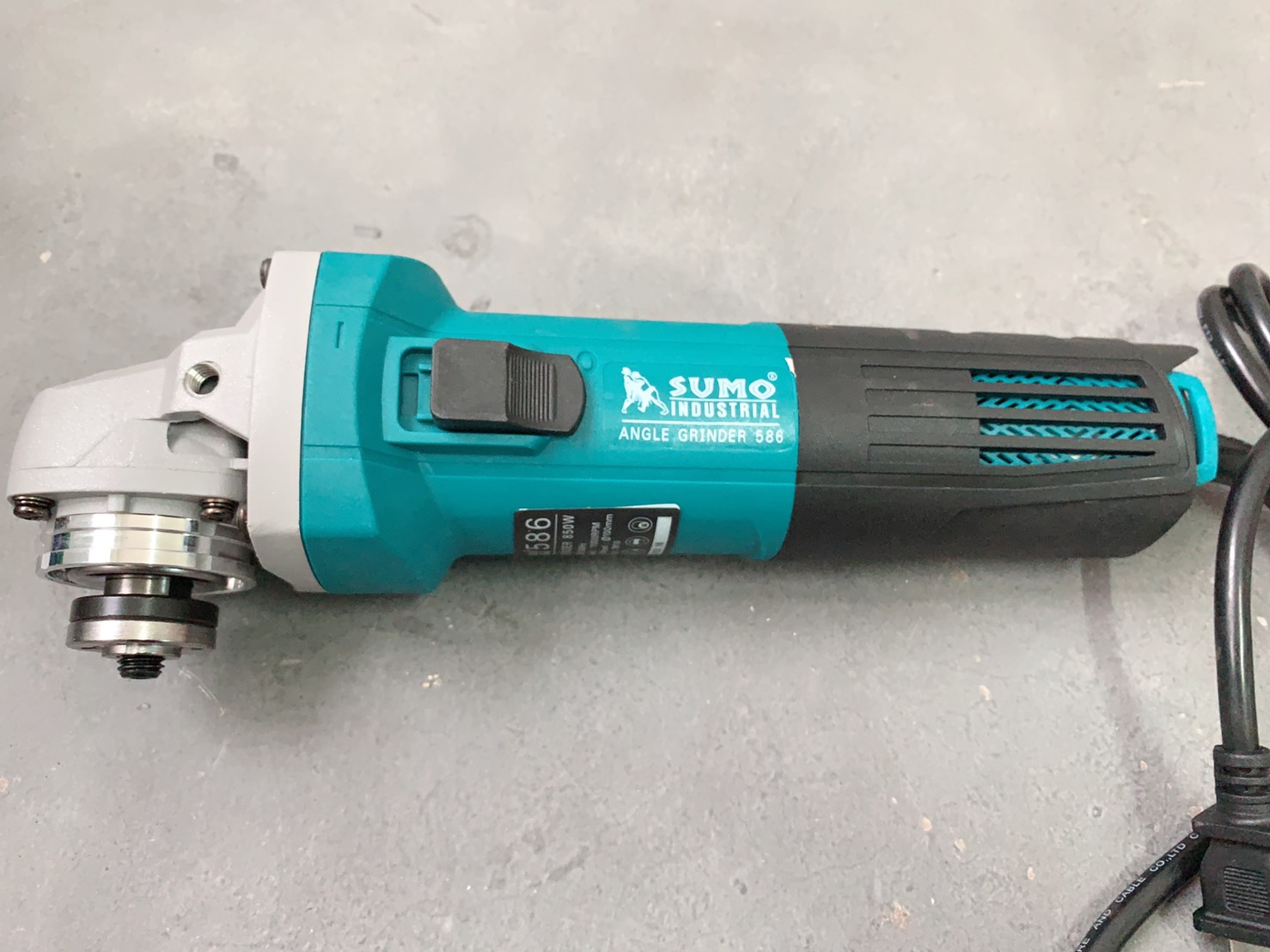 เครื่องเจียร์ 4" Sumo S586