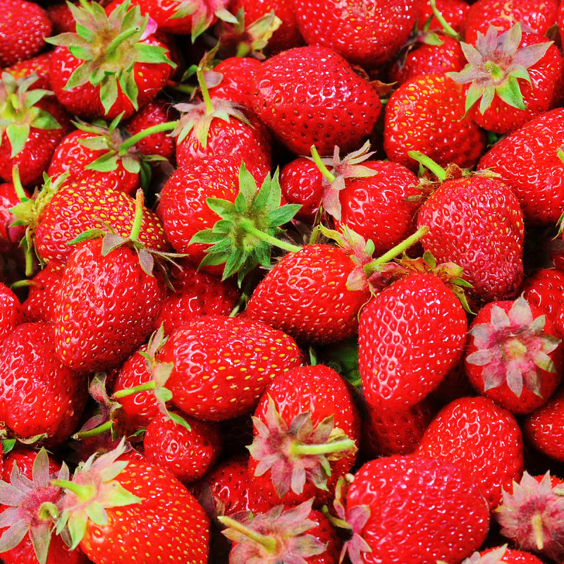 สตรอเบอร์รี่อบแห้ง อร่อย สะอาด สดใหม่ มีวิตามินซีสูง รสชาติหวานอมเปรี้ยว(น้ำหนัก 200 กรัม)