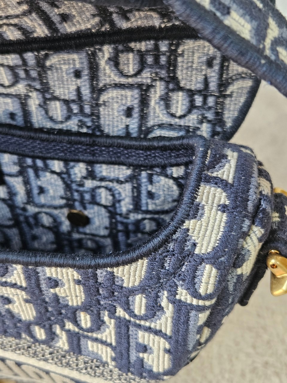 Dior Saddle Oblique size Medium